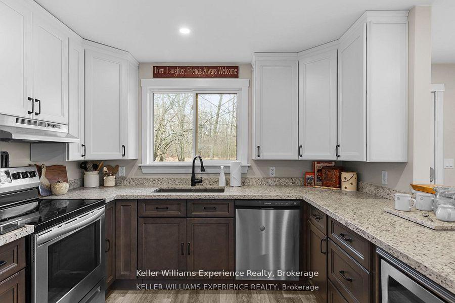 Photo 4 of 4027 Glen Cedar Drive, Ramara, Rural Ramara — HOMEH