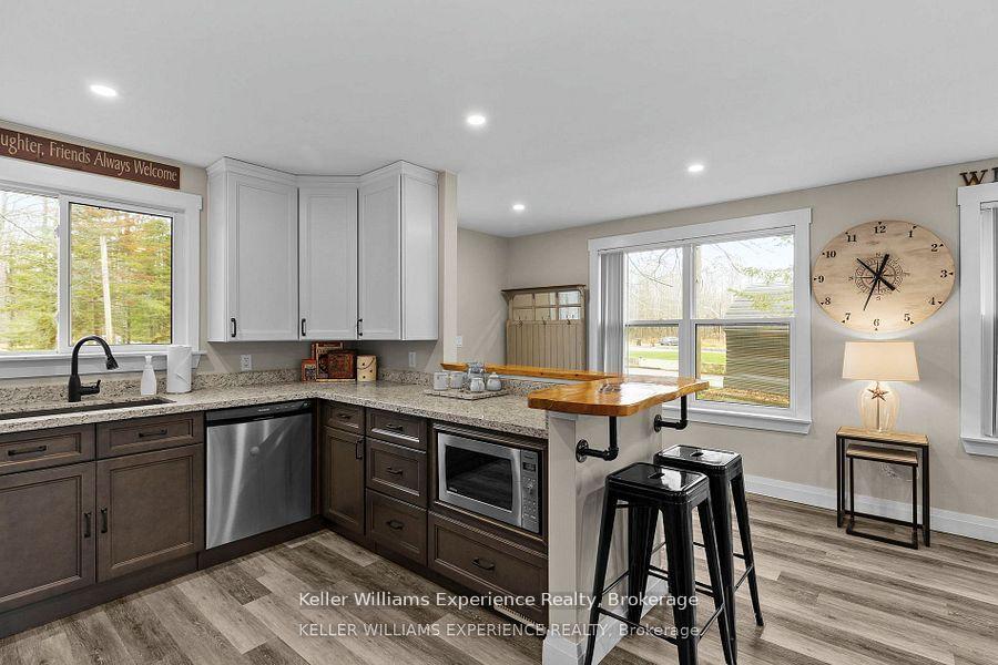 Photo 5 of 4027 Glen Cedar Drive, Ramara, Rural Ramara — HOMEH