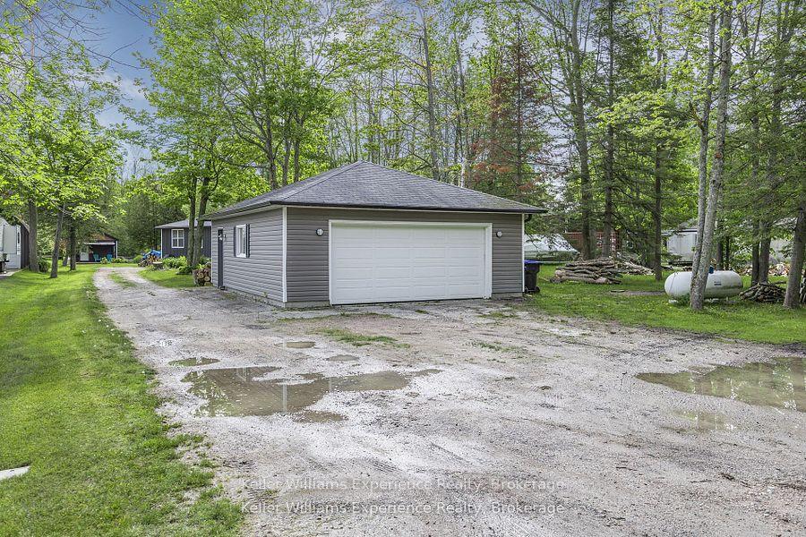 Photo 35 of 4027 Glen Cedar Drive, Ramara, Rural Ramara — HOMEH