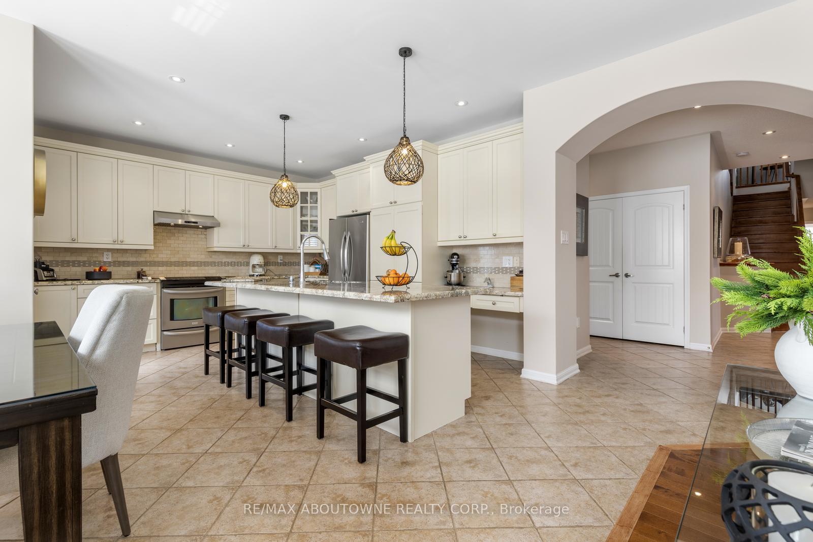Photo 9 of 862 Whaley Way, Milton, Harrison — HOMEH
