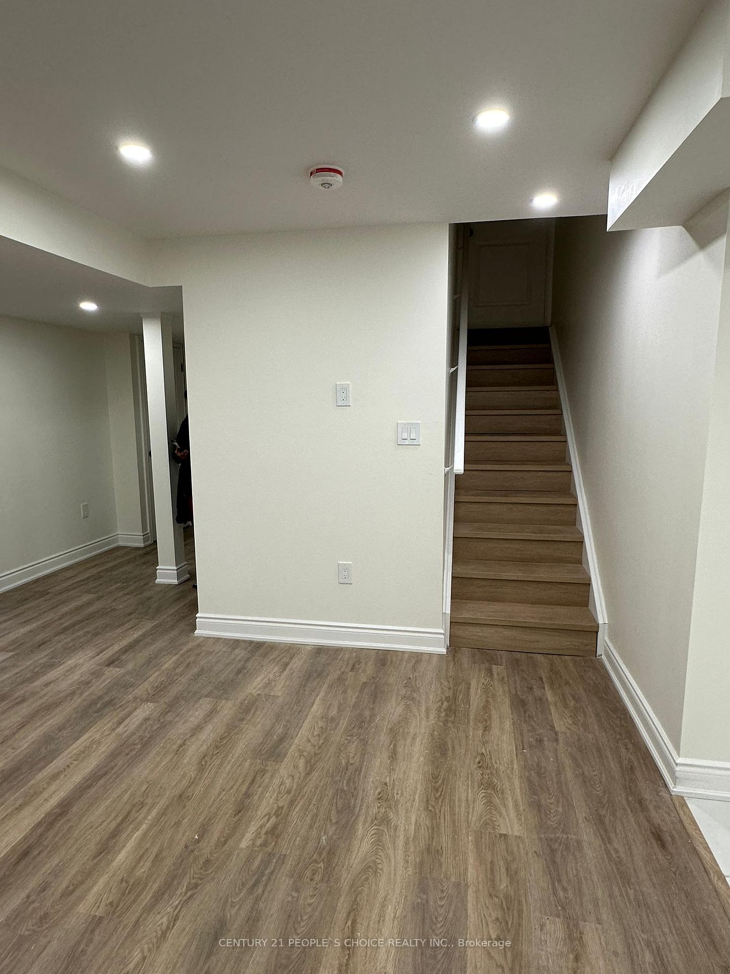 Photo 16 of Unit Bsmt, 1578 Severn Drive, Milton, Bowes — HOMEH