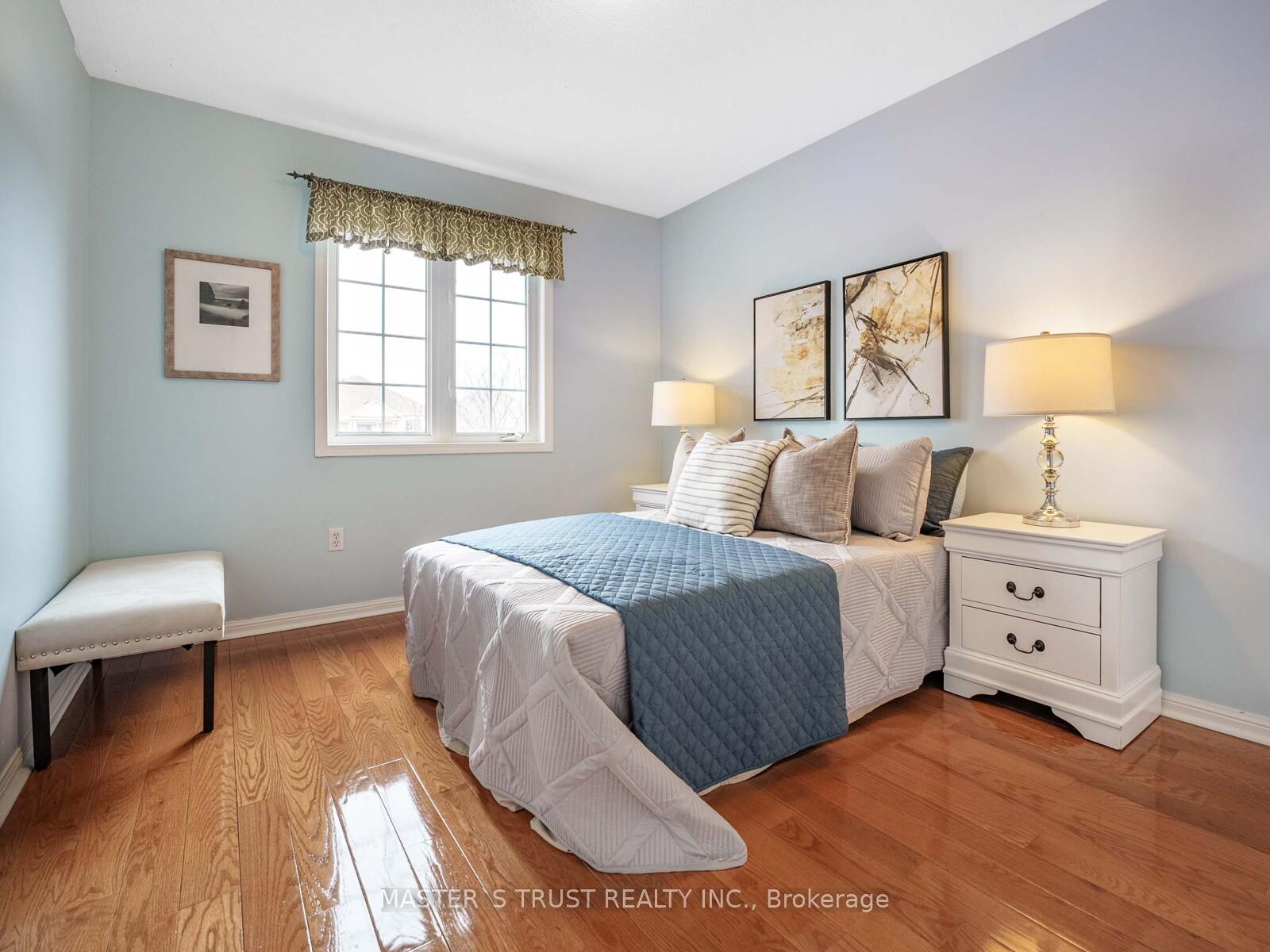 Photo 21 of 166 Ellis Crescent, Milton, Dempsey — HOMEH