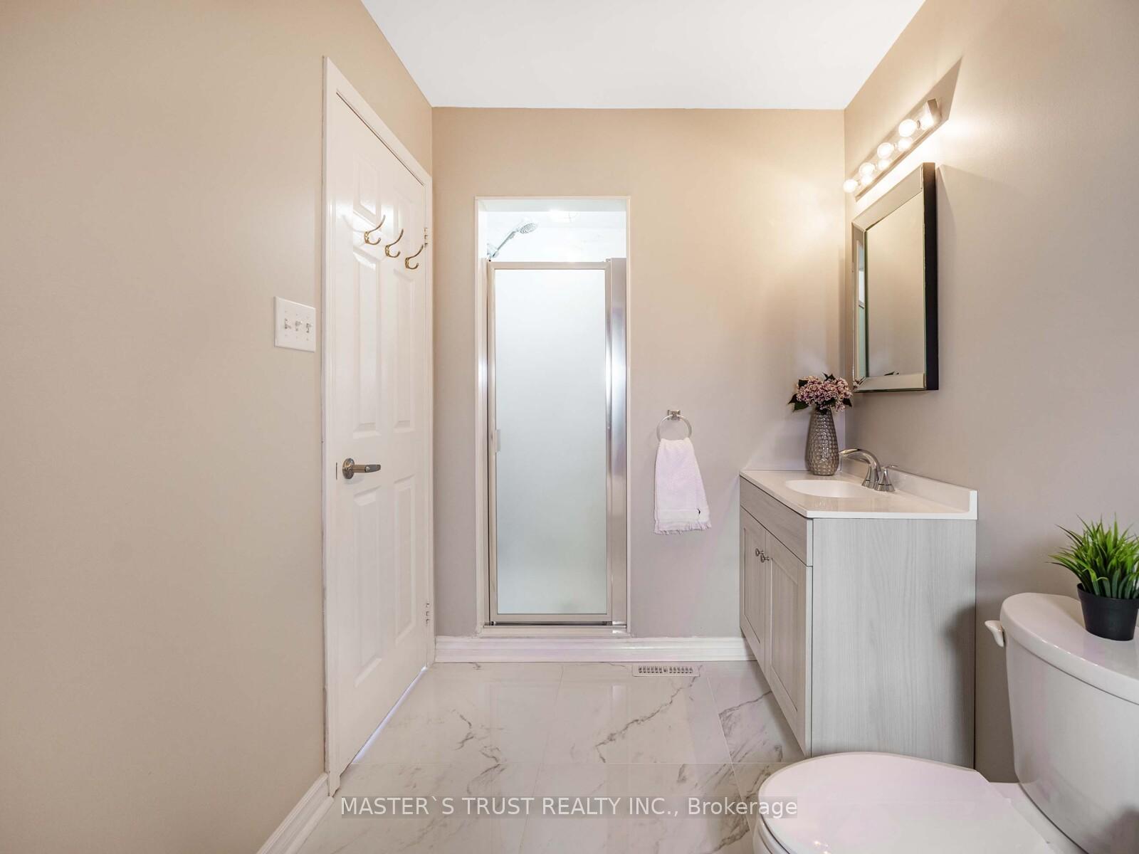 Photo 26 of 166 Ellis Crescent, Milton, Dempsey — HOMEH