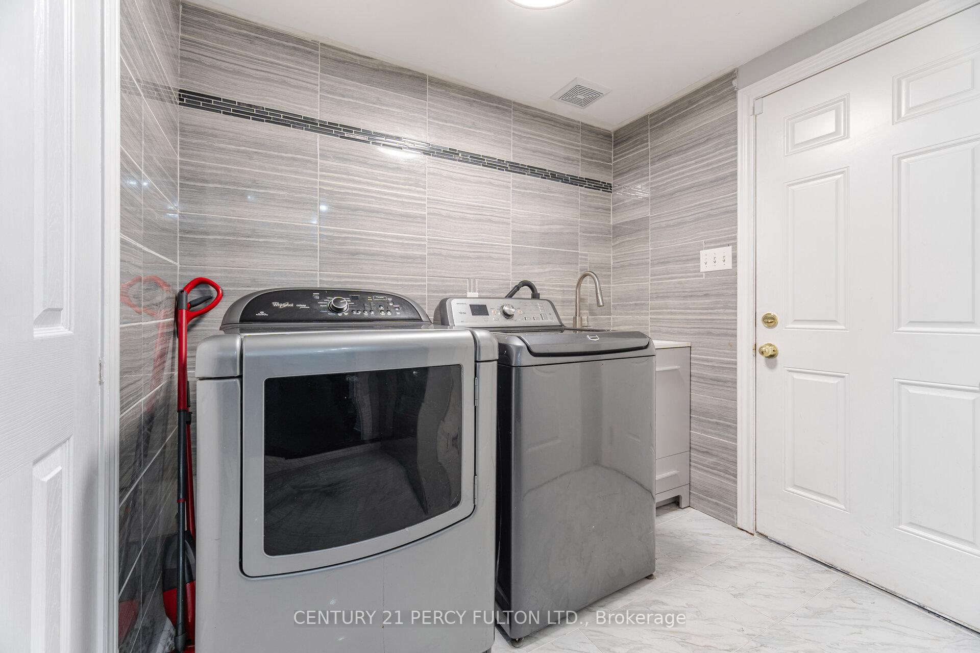 Photo 18 of 1594 Winville Road, Pickering, Duffin Heights — HOMEH
