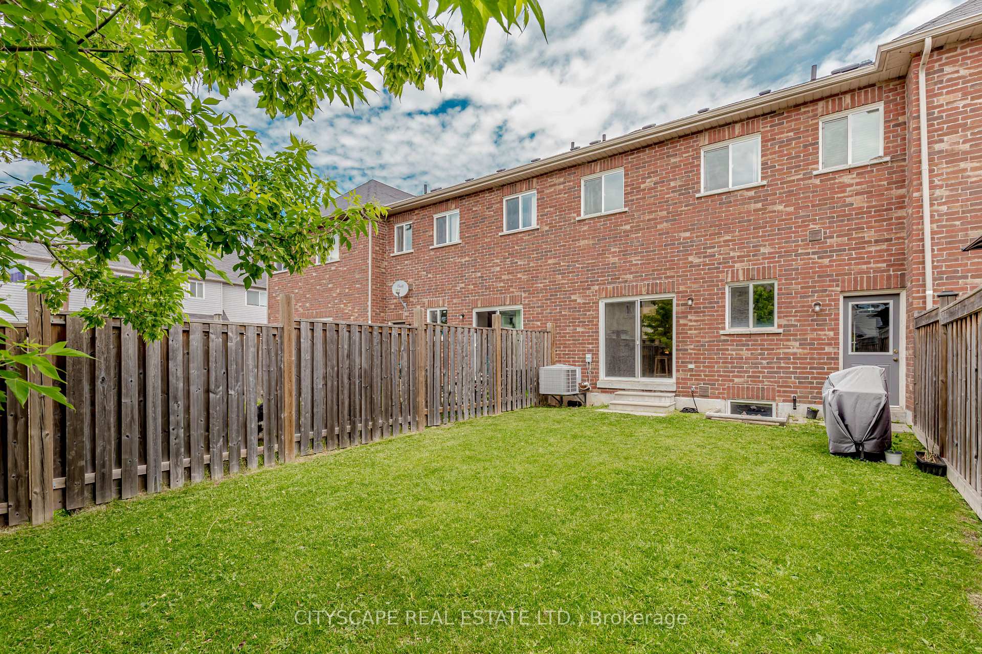 Photo 48 of 334 Hobbs Crescent, Milton, Clarke — HOMEH