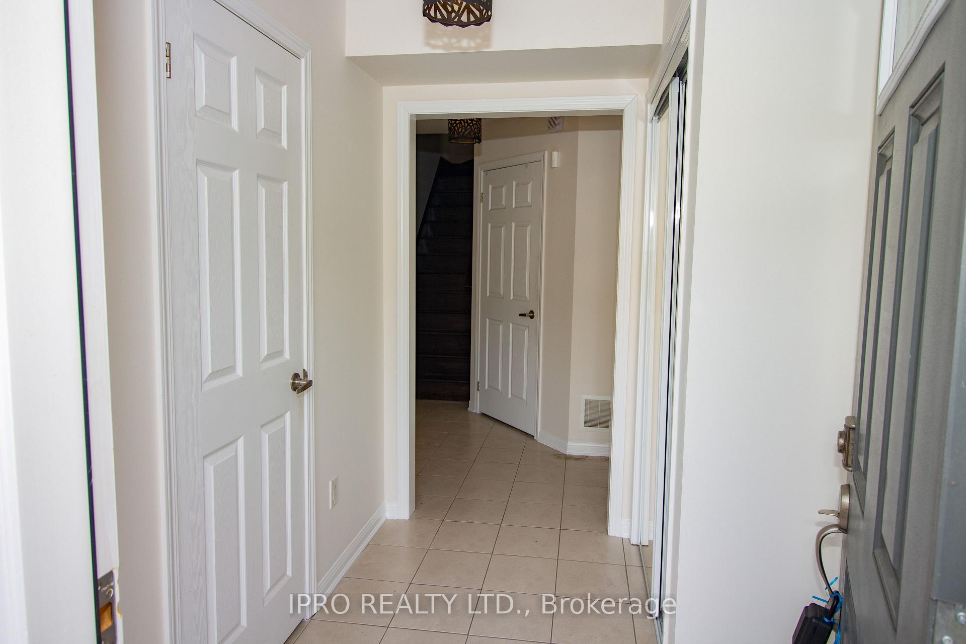Photo 3 of 12 Suitor Court, Milton, Willmott — HOMEH