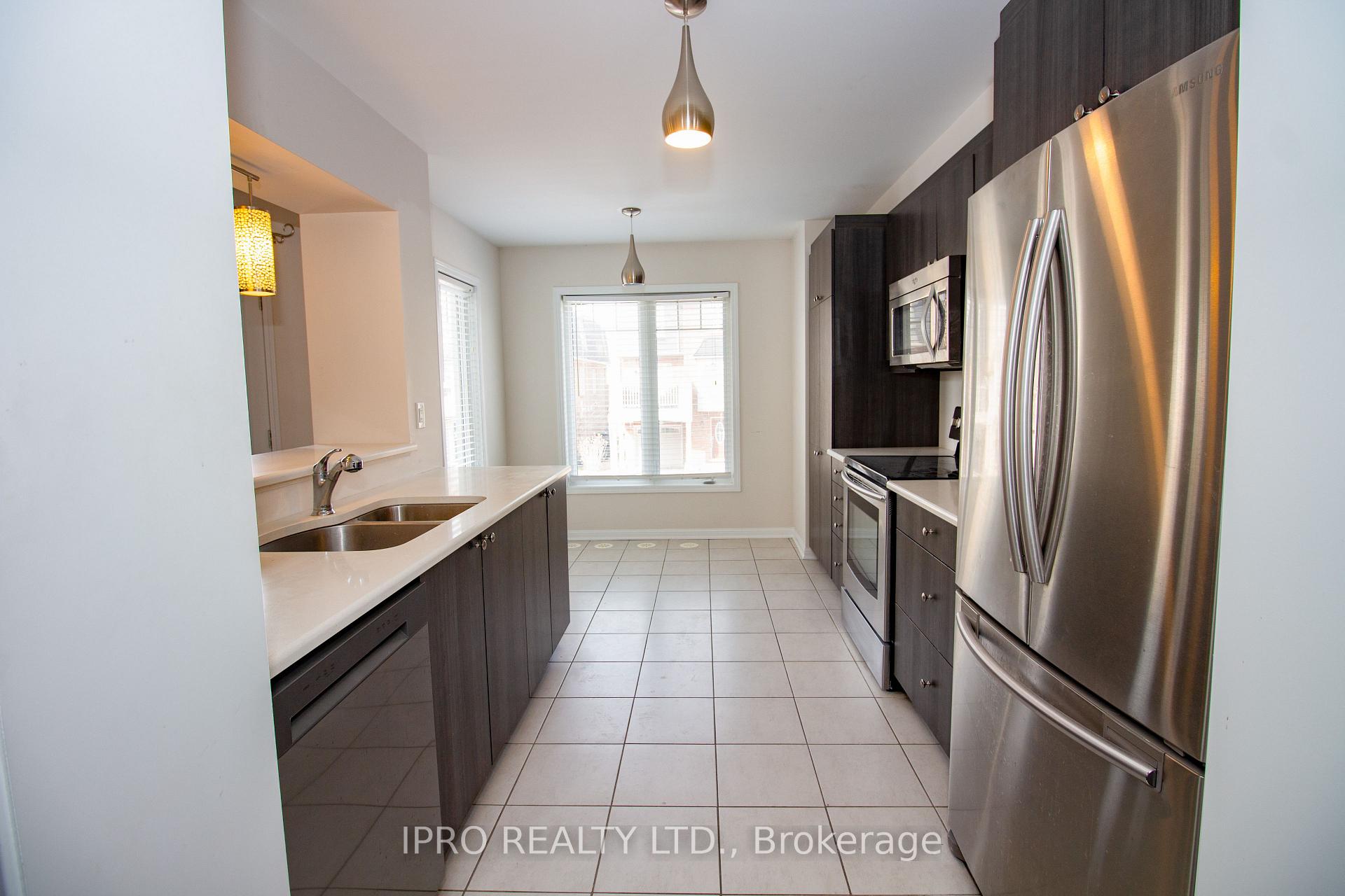 Photo 4 of 12 Suitor Court, Milton, Willmott — HOMEH