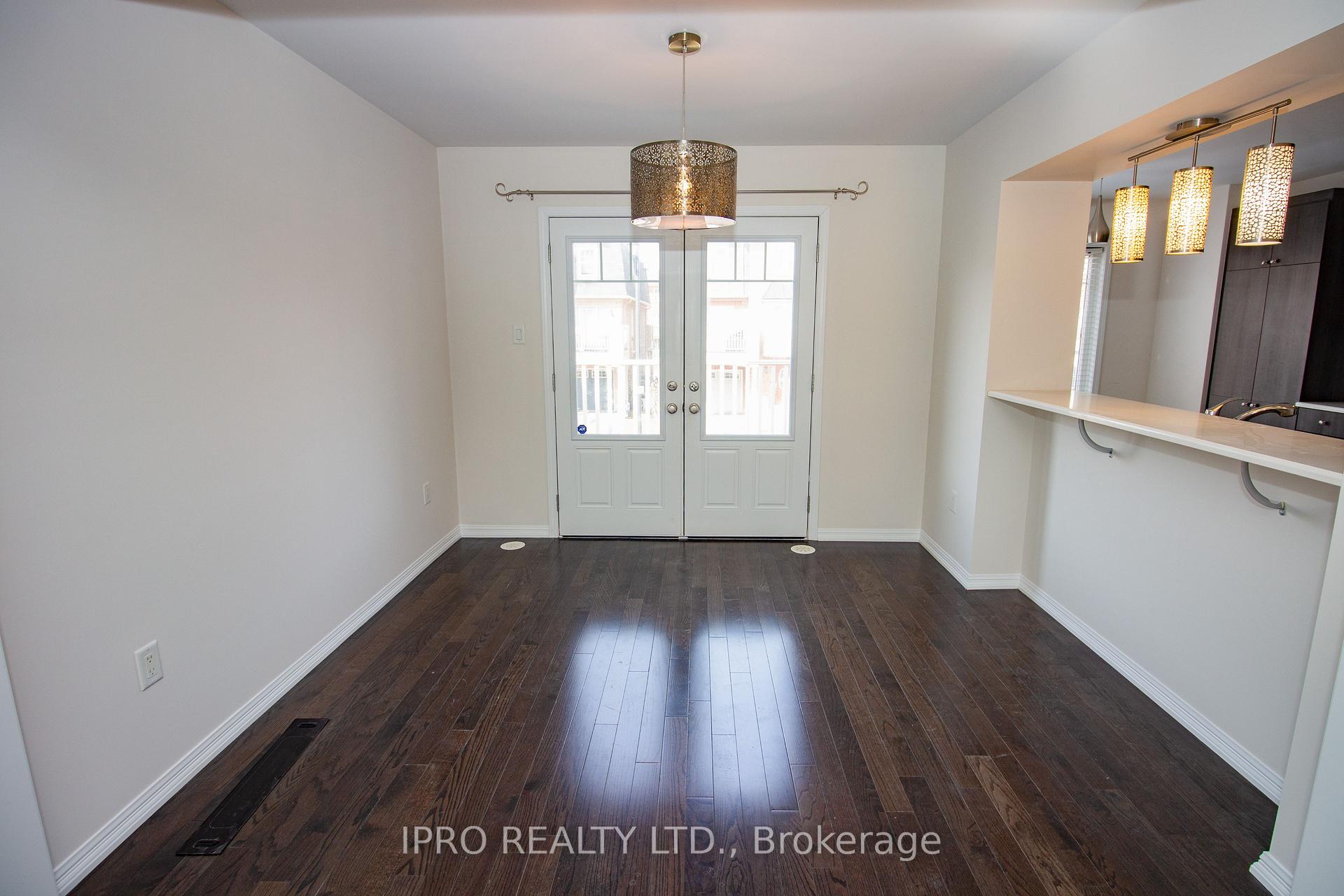 Photo 7 of 12 Suitor Court, Milton, Willmott — HOMEH