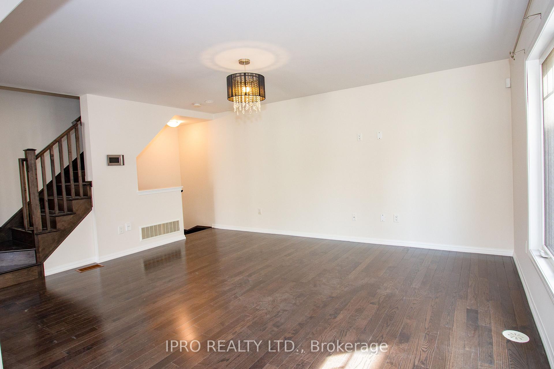 Photo 10 of 12 Suitor Court, Milton, Willmott — HOMEH