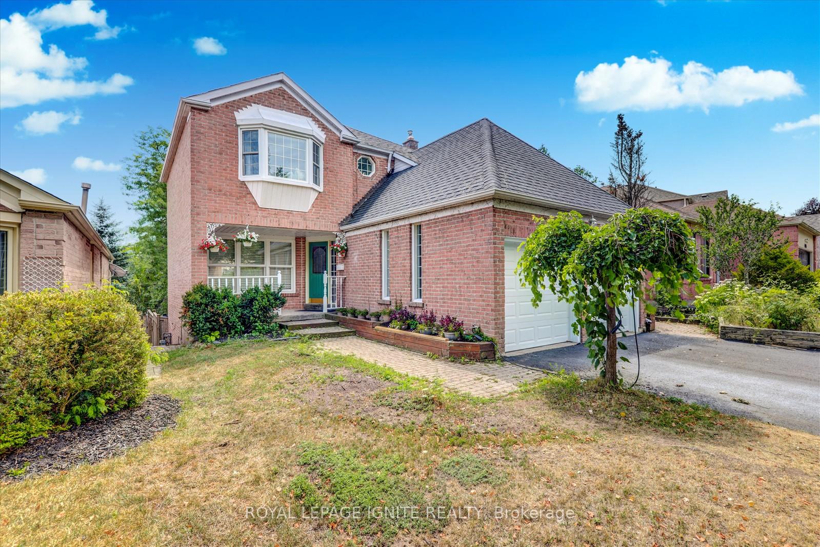 Photo 1 of 1007 Maury Crescent, Pickering, Liverpool — HOMEH