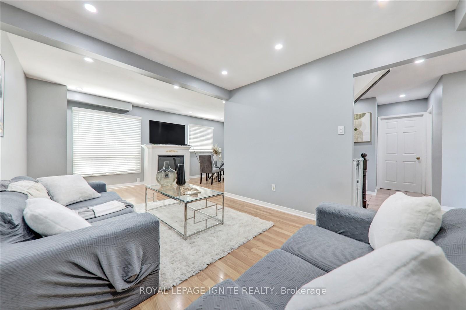 Photo 7 of 1007 Maury Crescent, Pickering, Liverpool — HOMEH