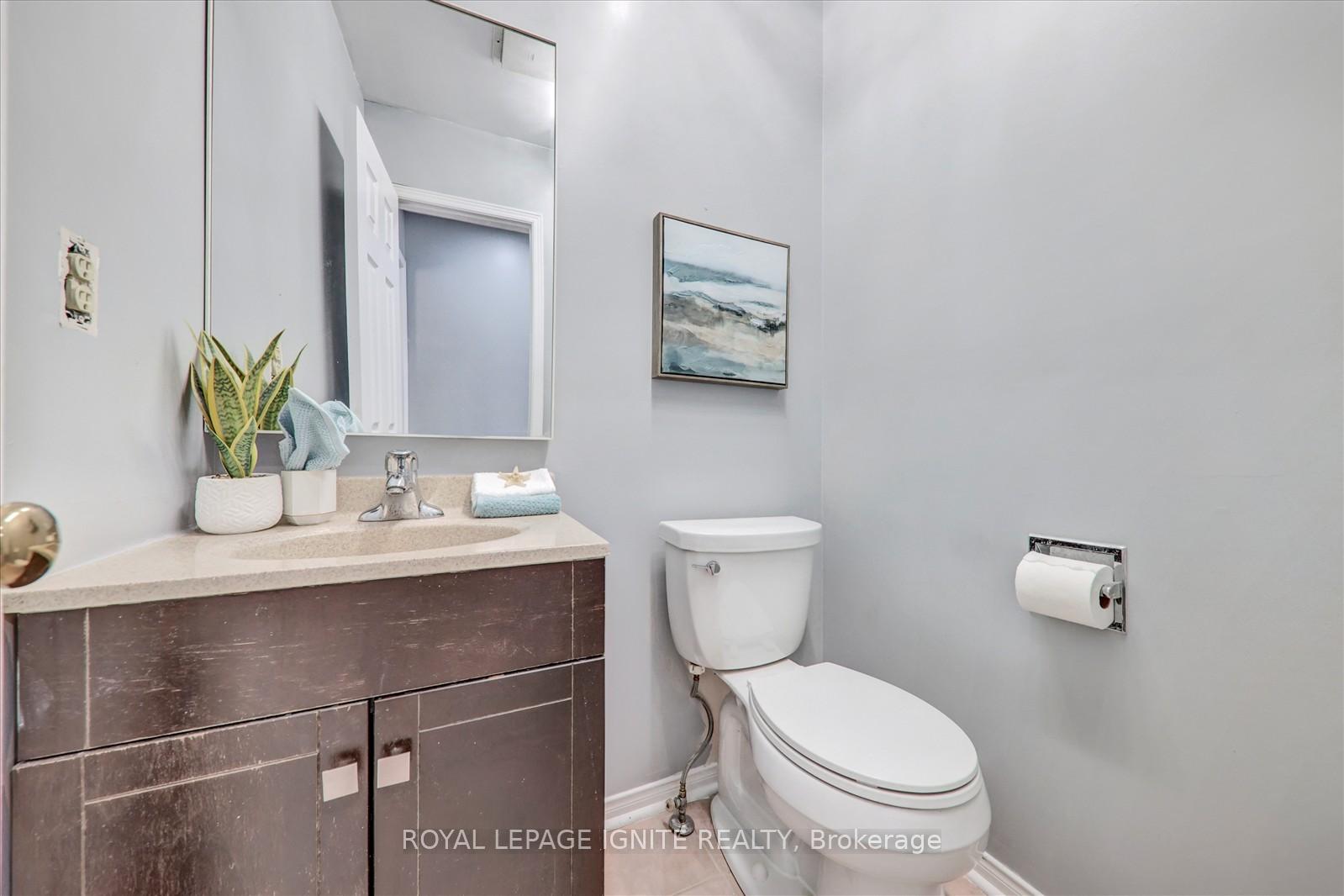 Photo 15 of 1007 Maury Crescent, Pickering, Liverpool — HOMEH
