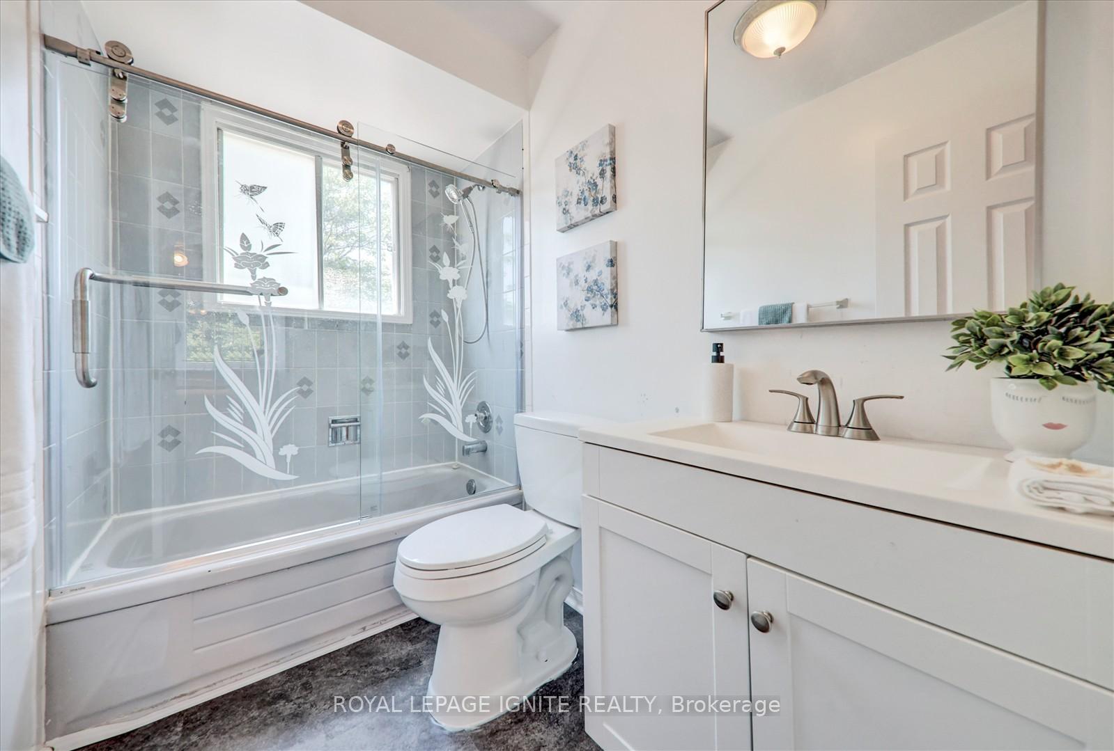 Photo 28 of 1007 Maury Crescent, Pickering, Liverpool — HOMEH