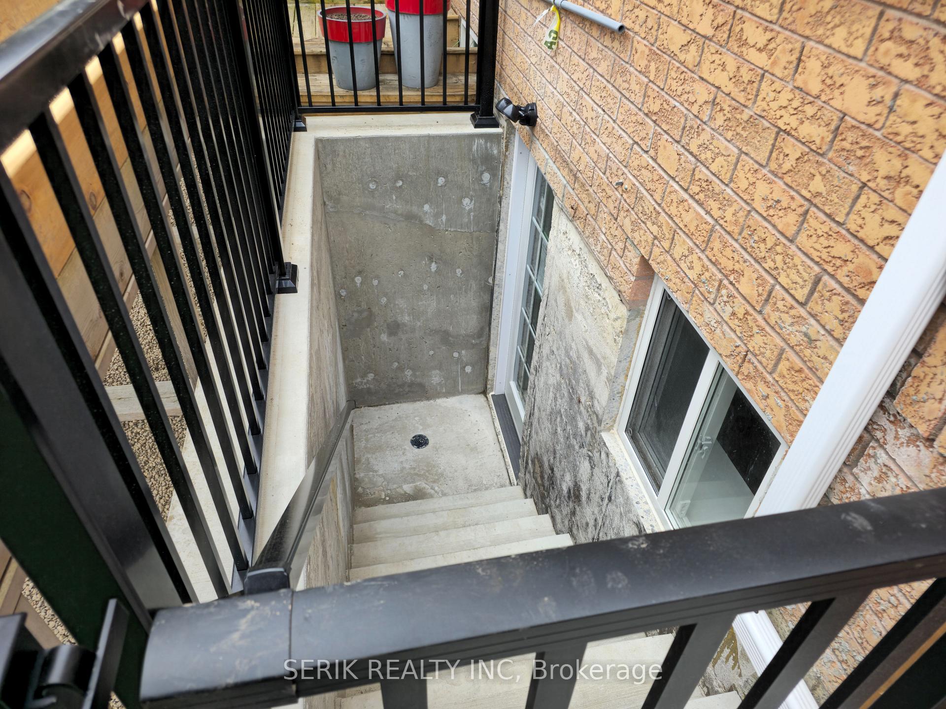 Photo 2 of 139 A Copley Street, Pickering, Highbush — HOMEH