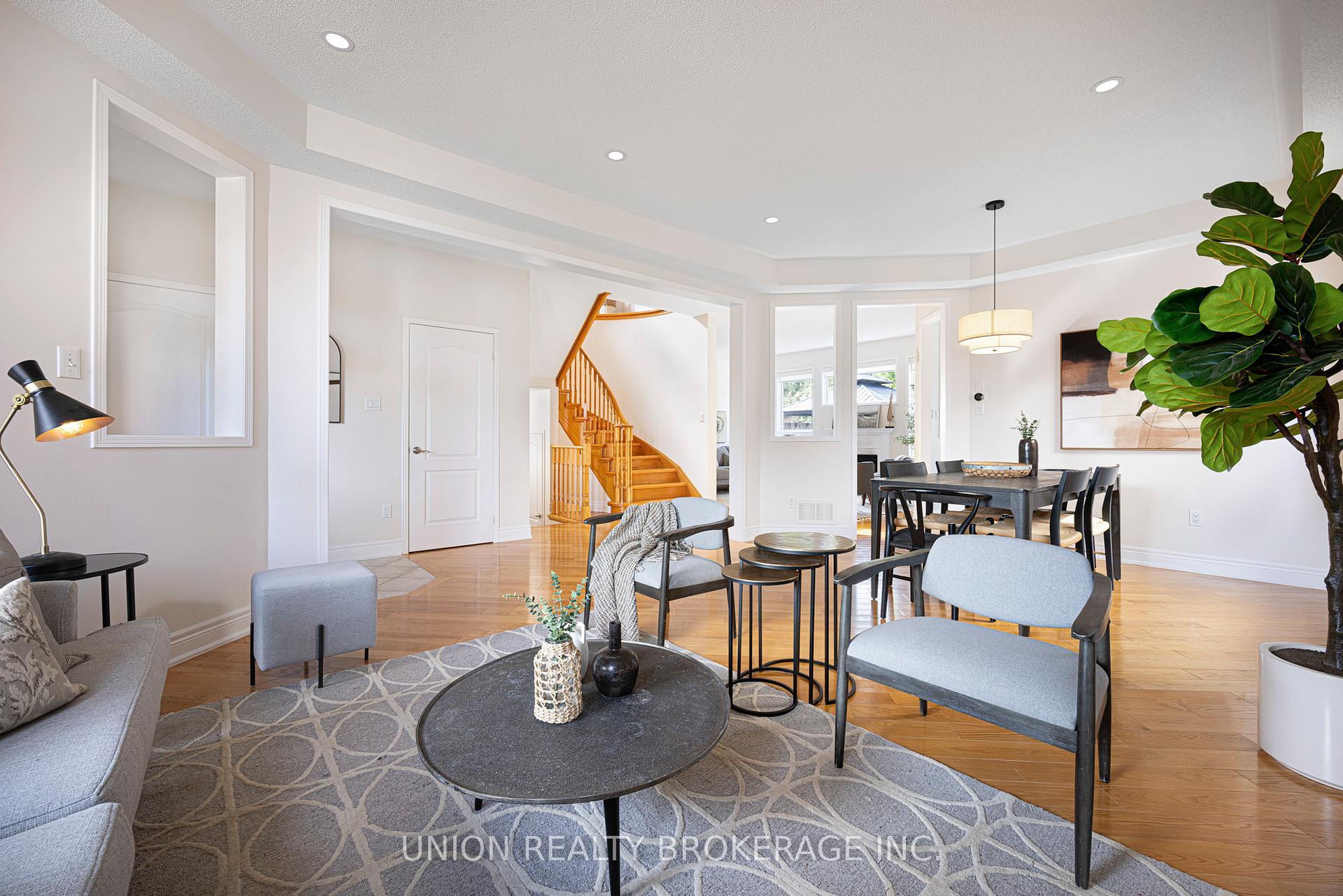 Photo 7 of 1748 Autumn Crescent, Pickering, Amberlea — HOMEH
