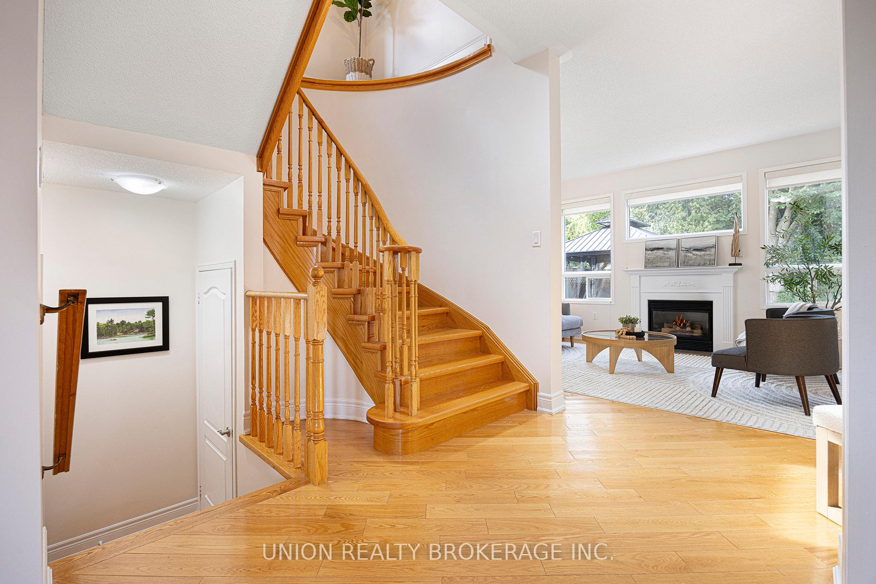 Photo 9 of 1748 Autumn Crescent, Pickering, Amberlea — HOMEH