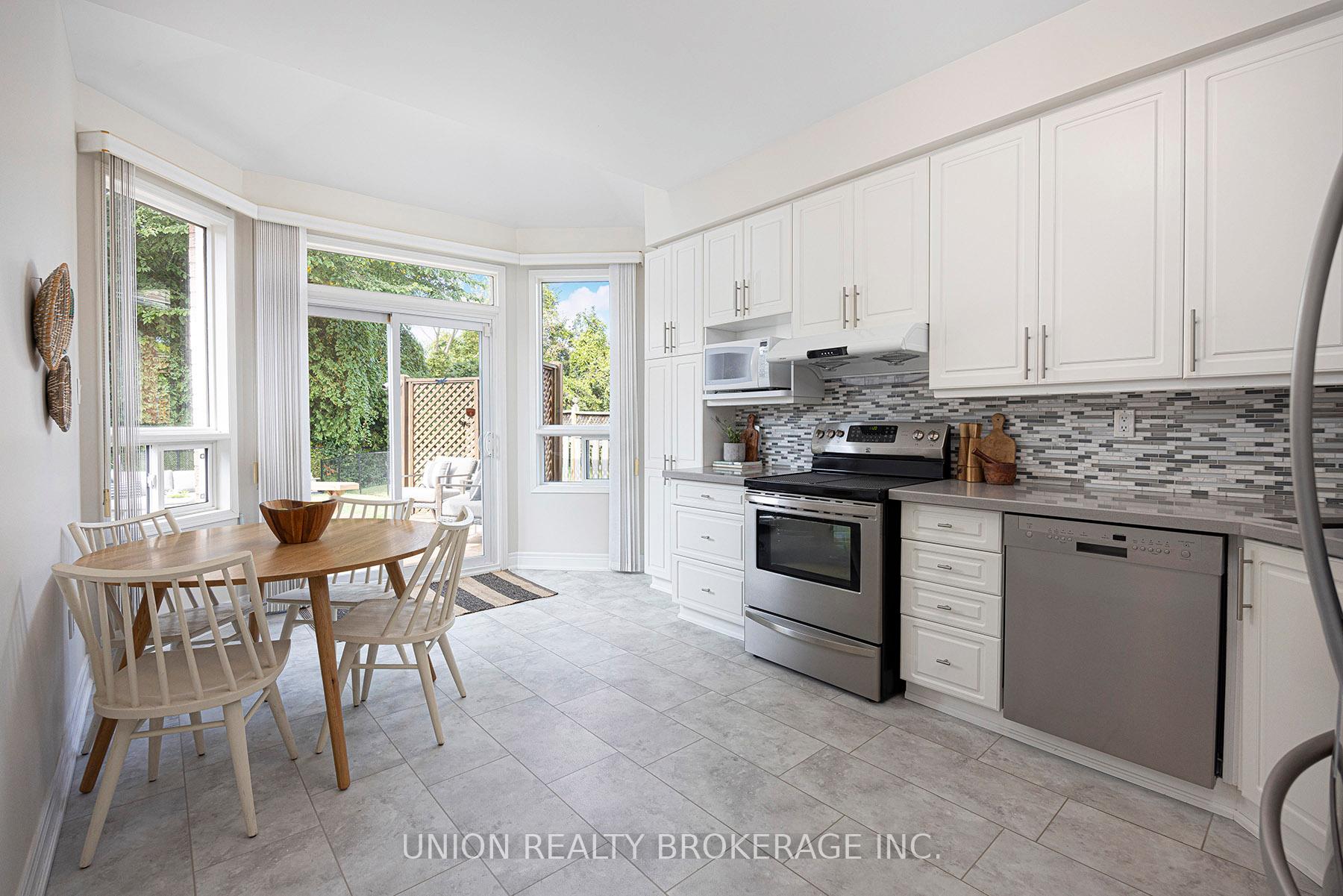 Photo 12 of 1748 Autumn Crescent, Pickering, Amberlea — HOMEH