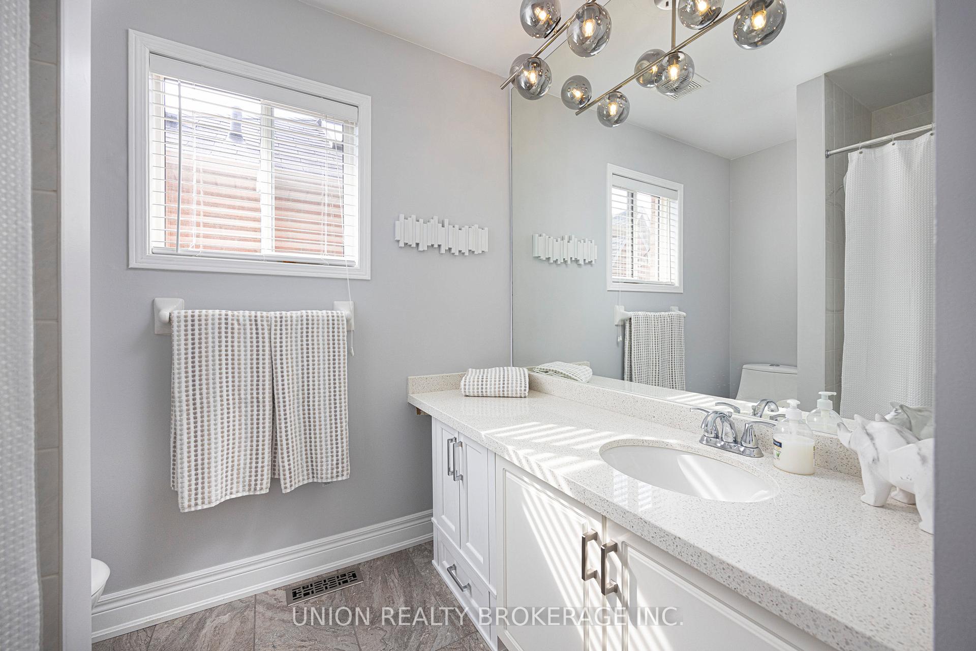 Photo 20 of 1748 Autumn Crescent, Pickering, Amberlea — HOMEH