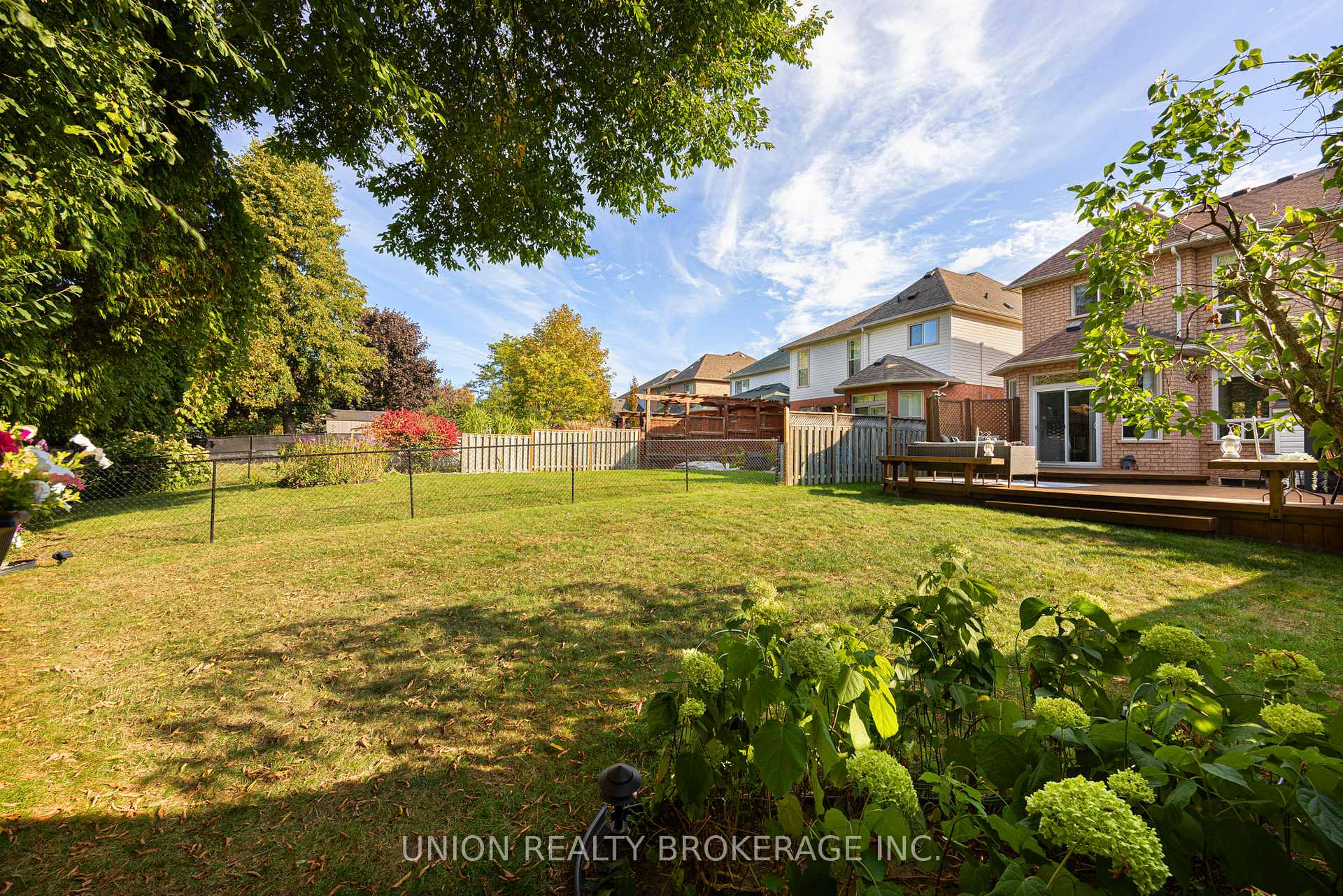Photo 34 of 1748 Autumn Crescent, Pickering, Amberlea — HOMEH