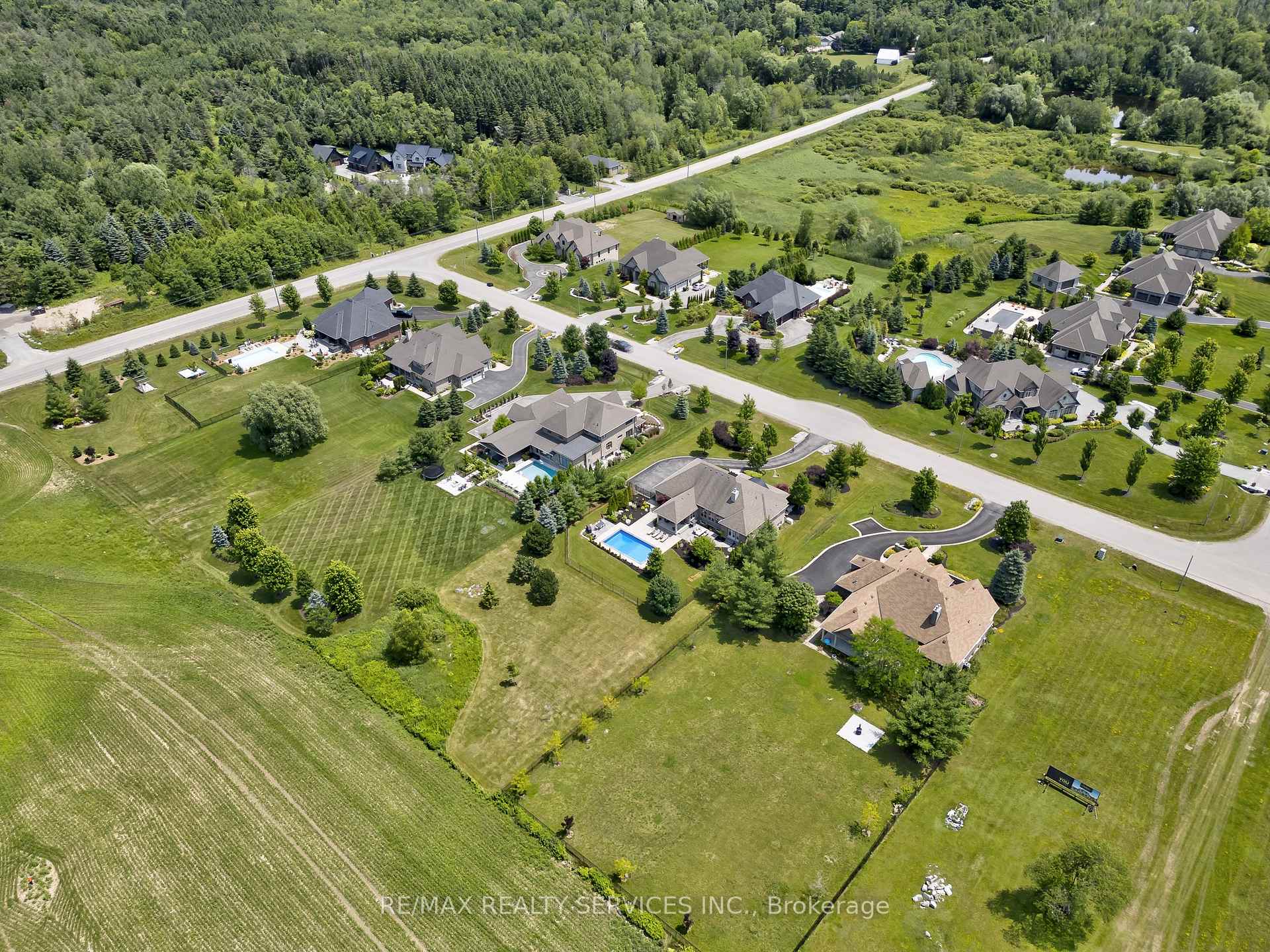 Photo 47 of 23 Old Ruby Lane, Puslinch, Rural Puslinch East — HOMEH