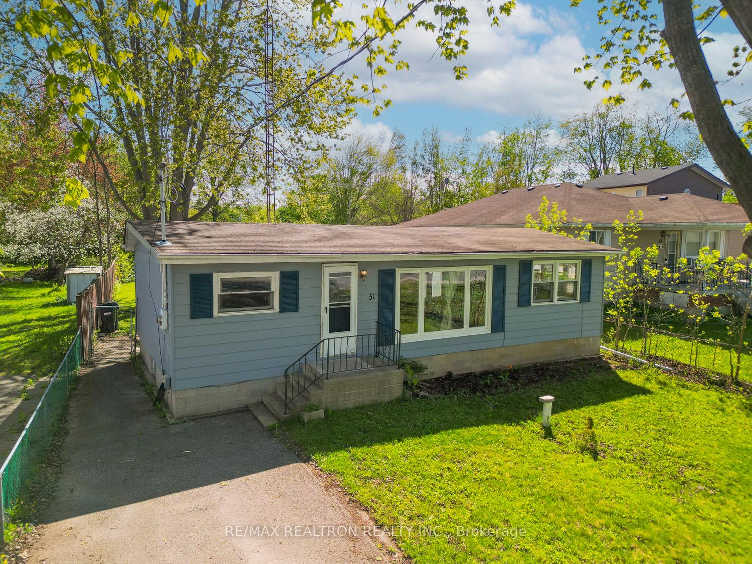 Photo 2 of 31 Lake Avenue, Ramara, Rural Ramara — HOMEH