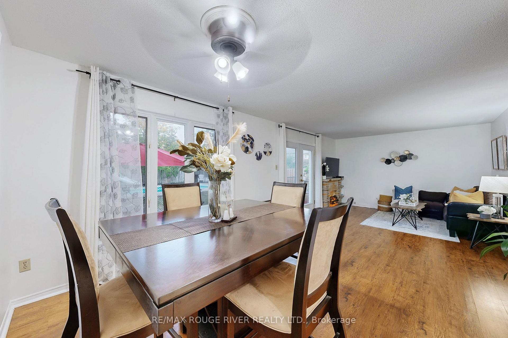 Photo 11 of 1865 Cricket Lane, Pickering, Amberlea — HOMEH