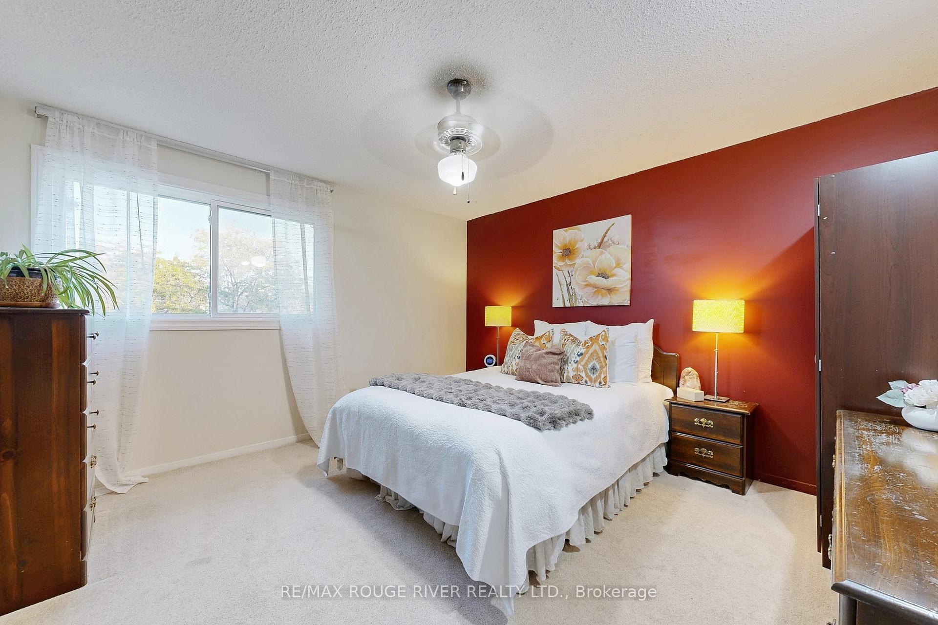 Photo 22 of 1865 Cricket Lane, Pickering, Amberlea — HOMEH