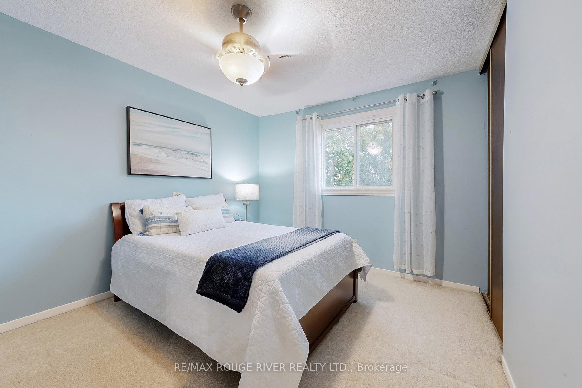 Photo 23 of 1865 Cricket Lane, Pickering, Amberlea — HOMEH