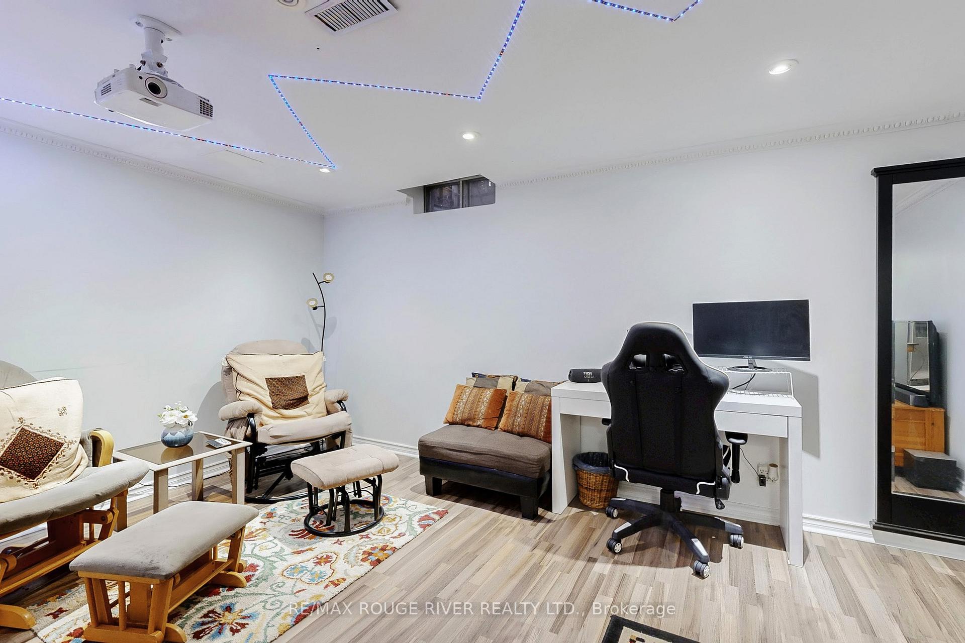 Photo 30 of 1865 Cricket Lane, Pickering, Amberlea — HOMEH