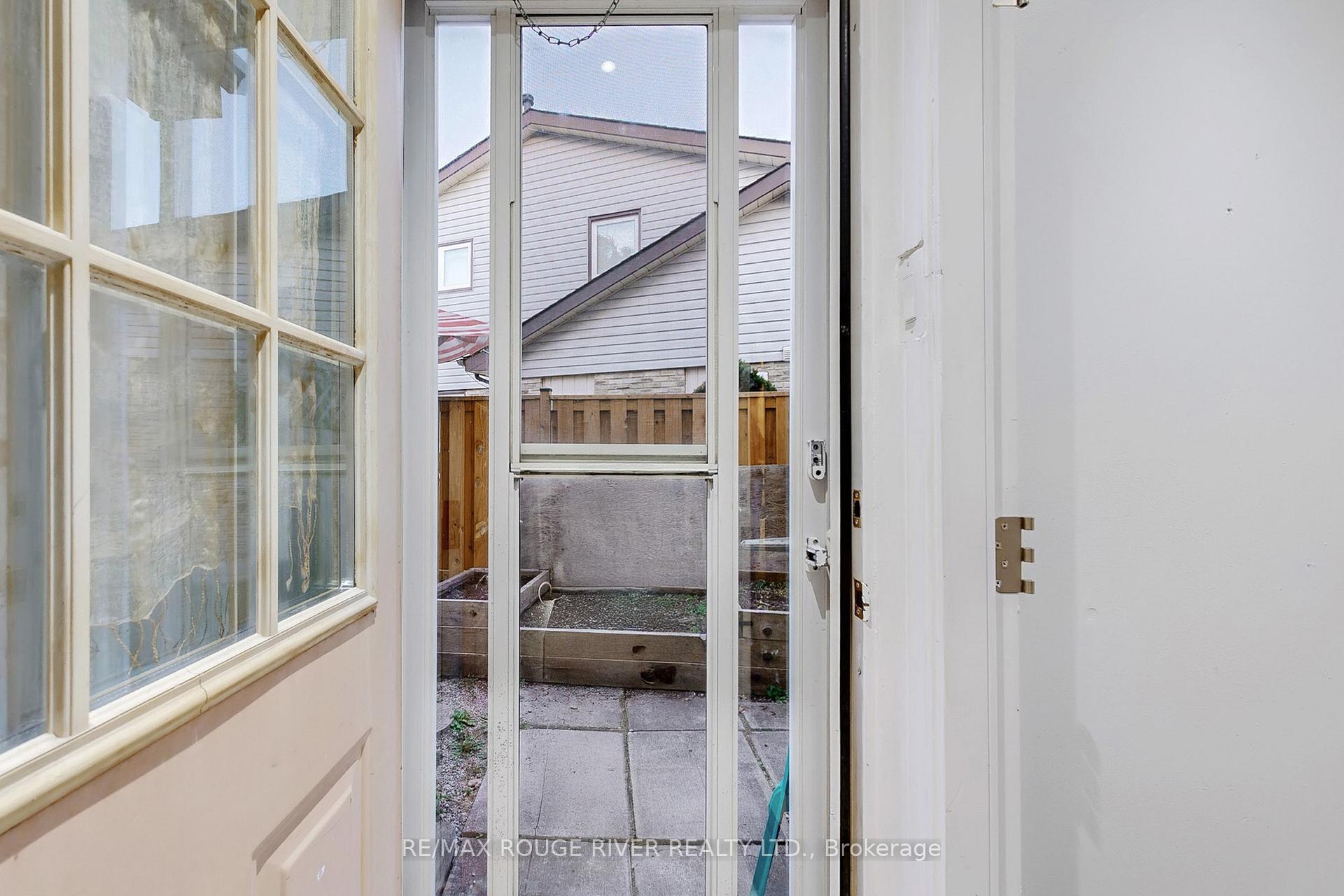 Photo 40 of 1865 Cricket Lane, Pickering, Amberlea — HOMEH