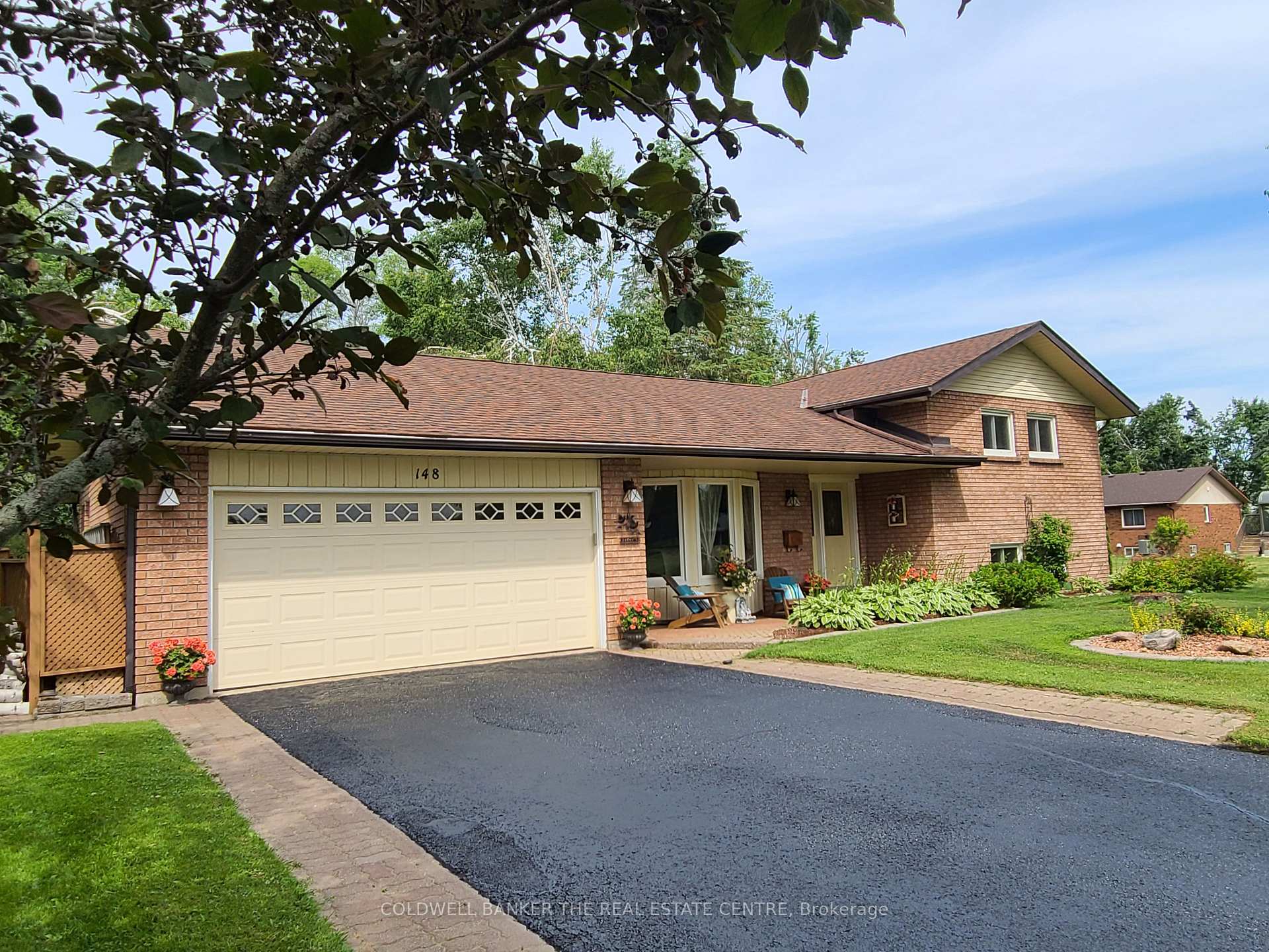 Photo 2 of 148 Bayshore Drive, Ramara, Brechin — HOMEH