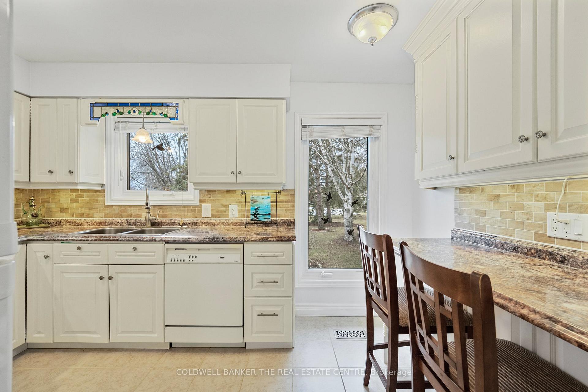 Photo 10 of 148 Bayshore Drive, Ramara, Brechin — HOMEH