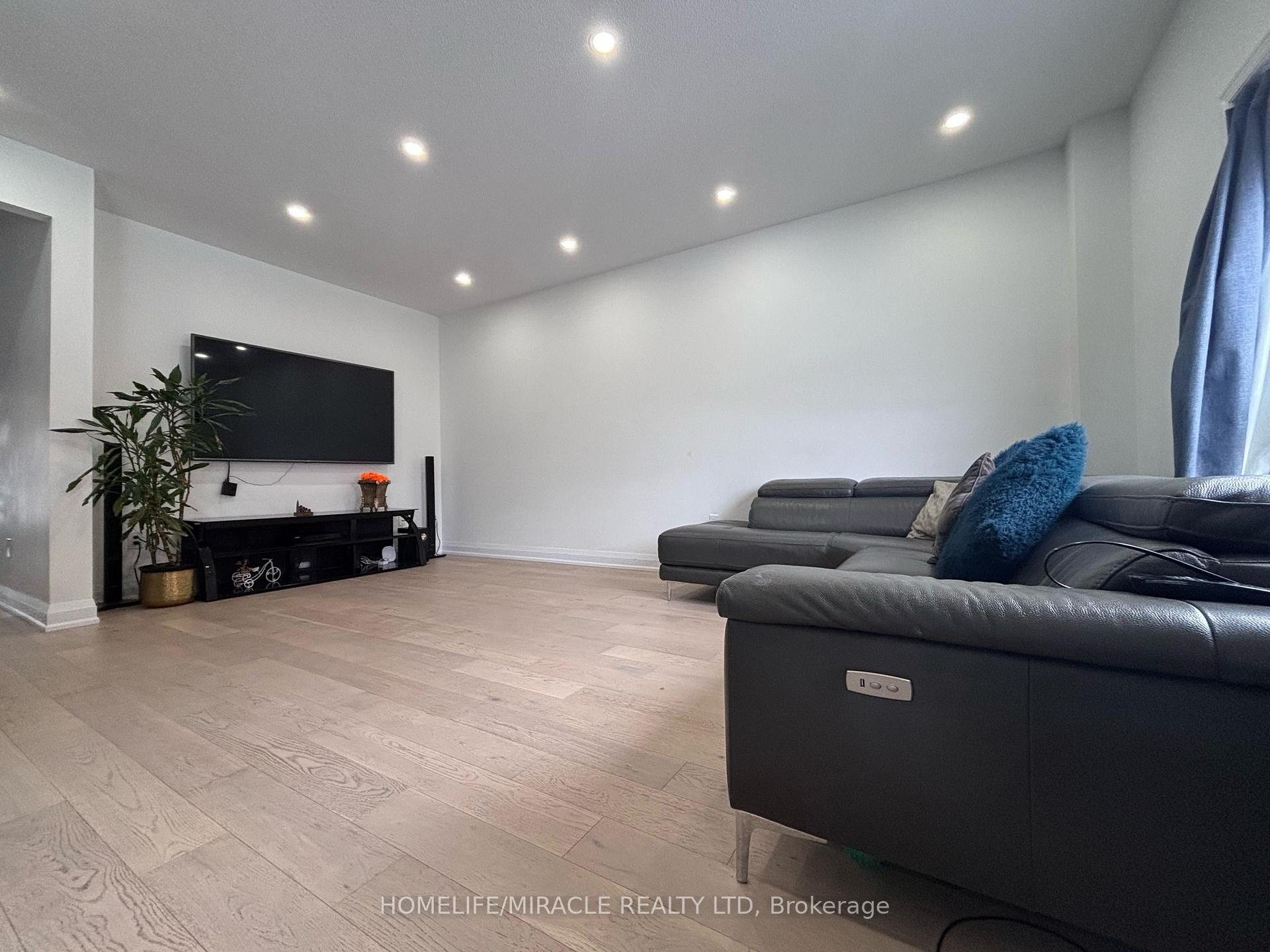 Photo 6 of 1102 Bonin Crescent, Milton, Clarke — HOMEH