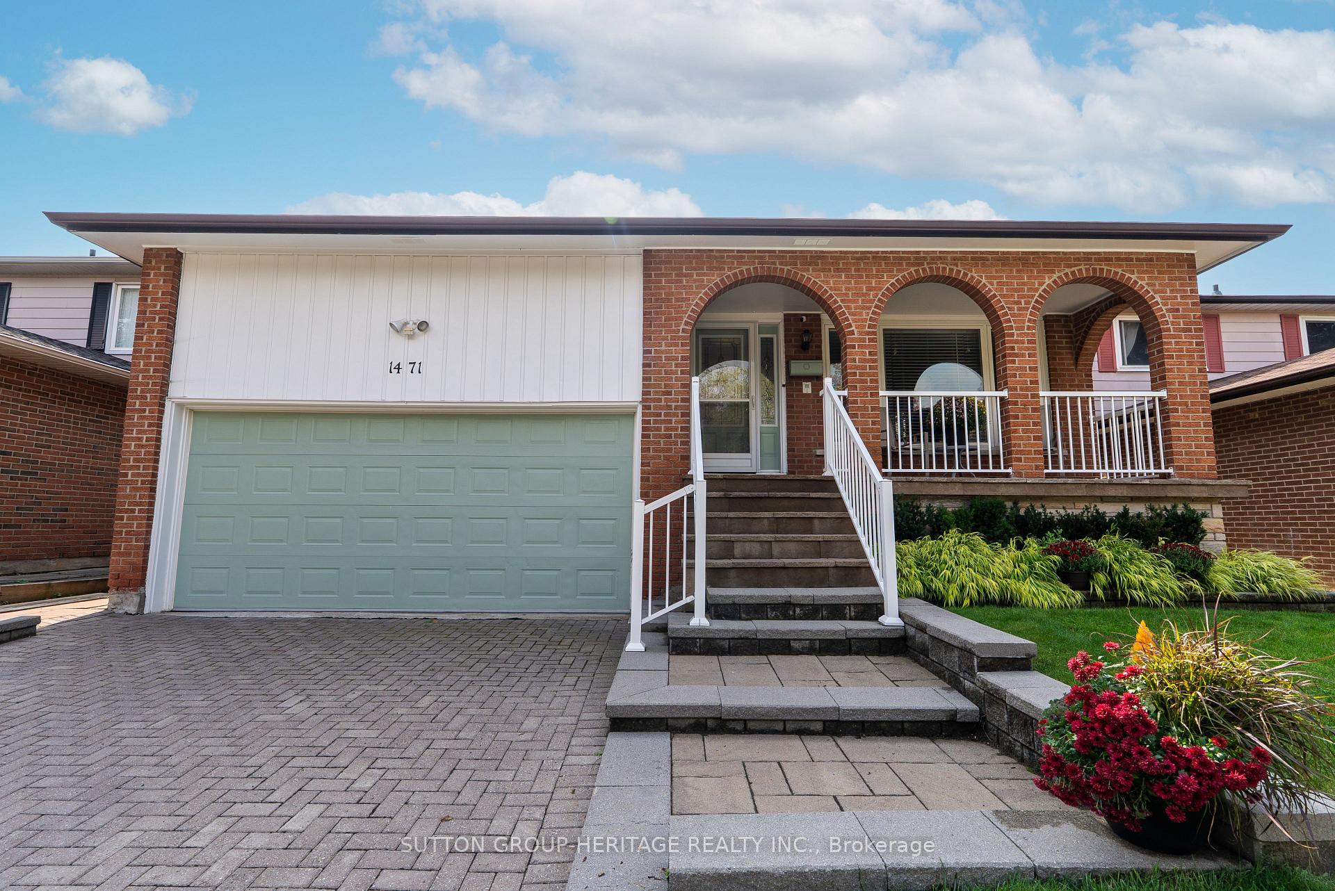 Photo 2 of 1471 Fieldlight Boulevard, Pickering, Liverpool — HOMEH