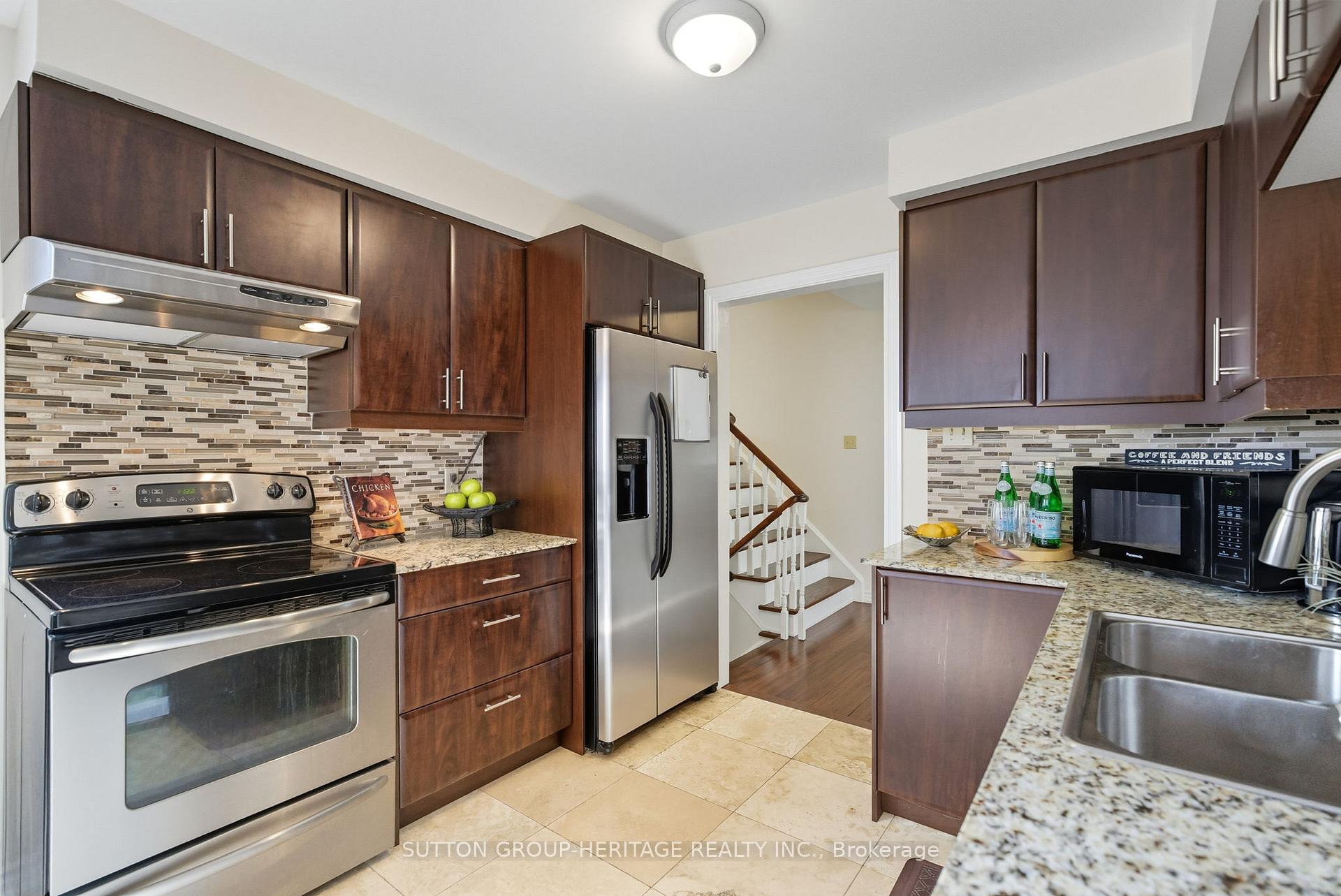 Photo 12 of 1471 Fieldlight Boulevard, Pickering, Liverpool — HOMEH