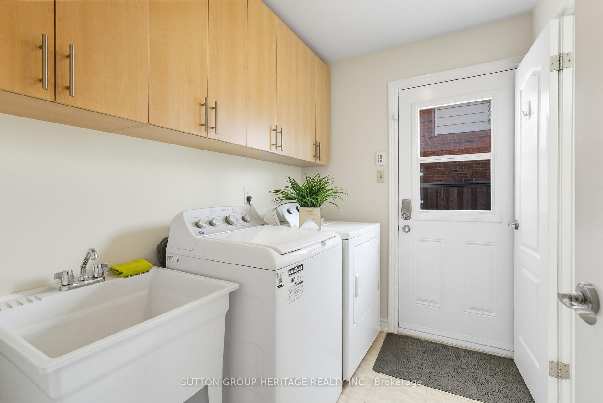 Photo 24 of 1471 Fieldlight Boulevard, Pickering, Liverpool — HOMEH