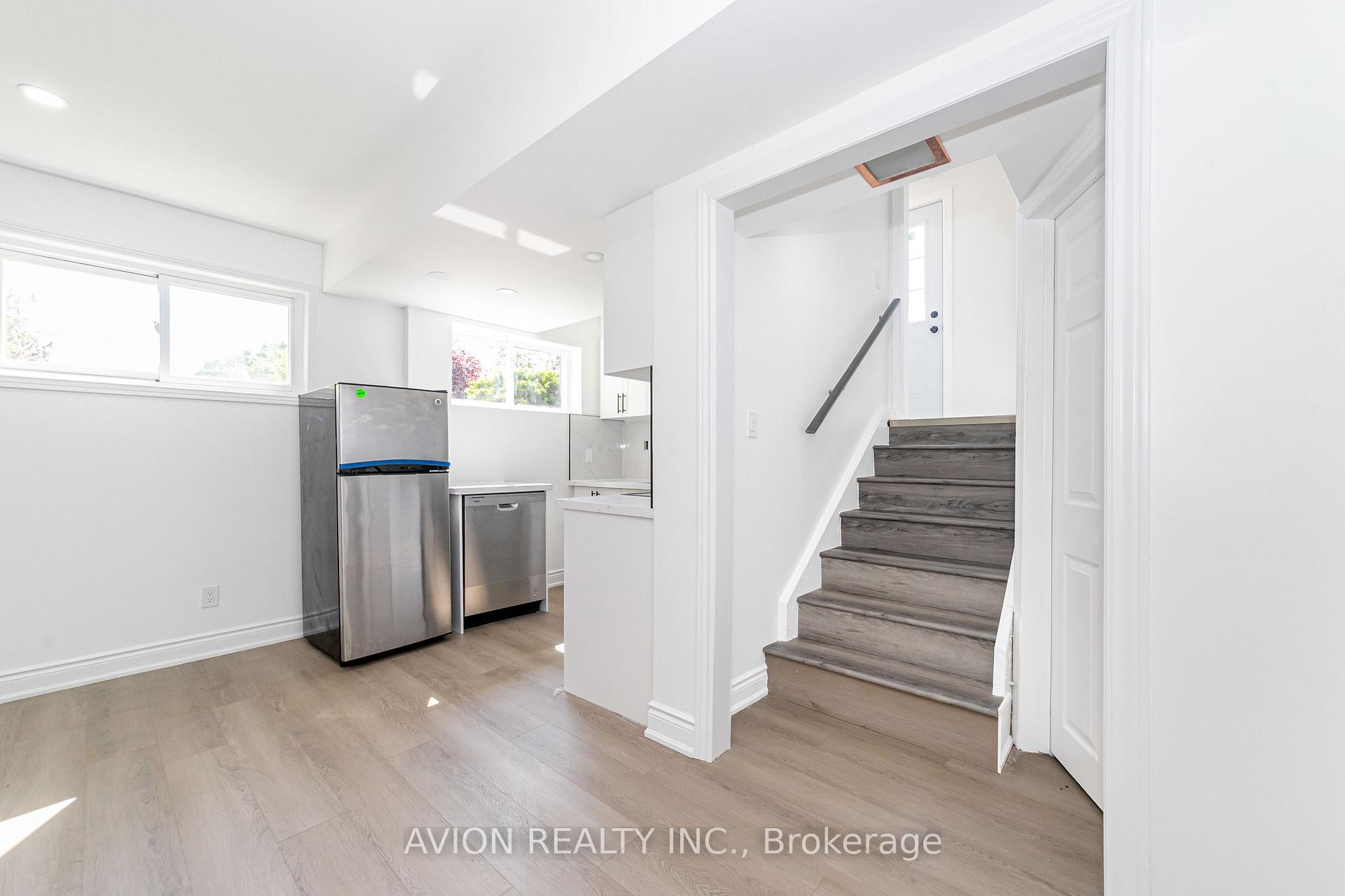Photo 1 of 738 Hillcrest Road, Pickering, West Shore — HOMEH