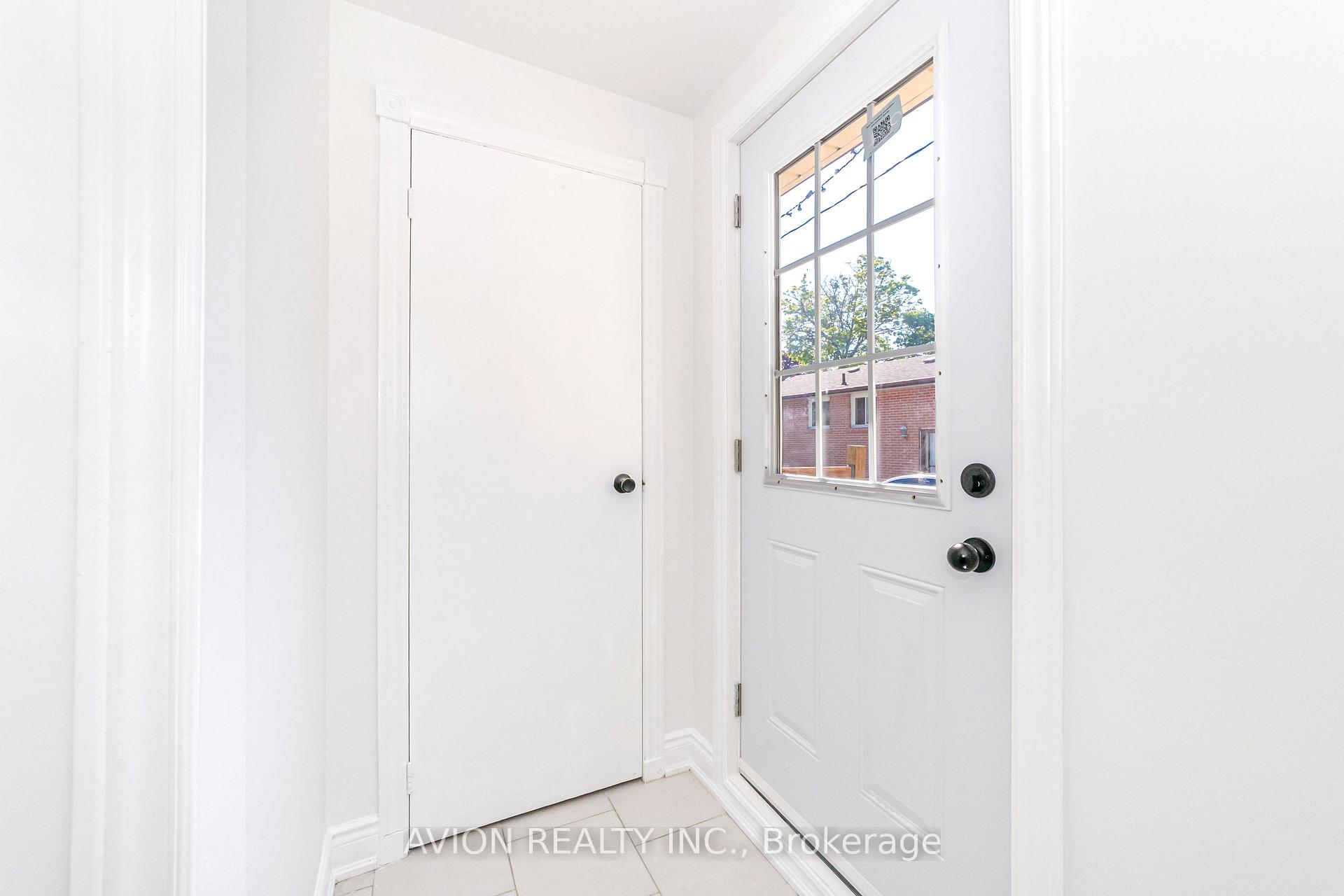 Photo 2 of 738 Hillcrest Road, Pickering, West Shore — HOMEH