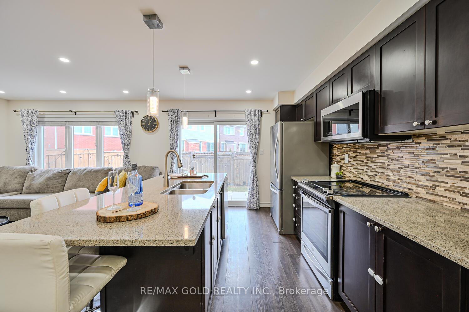 Photo 10 of 1742 Copeland Circle, Milton, Clarke — HOMEH