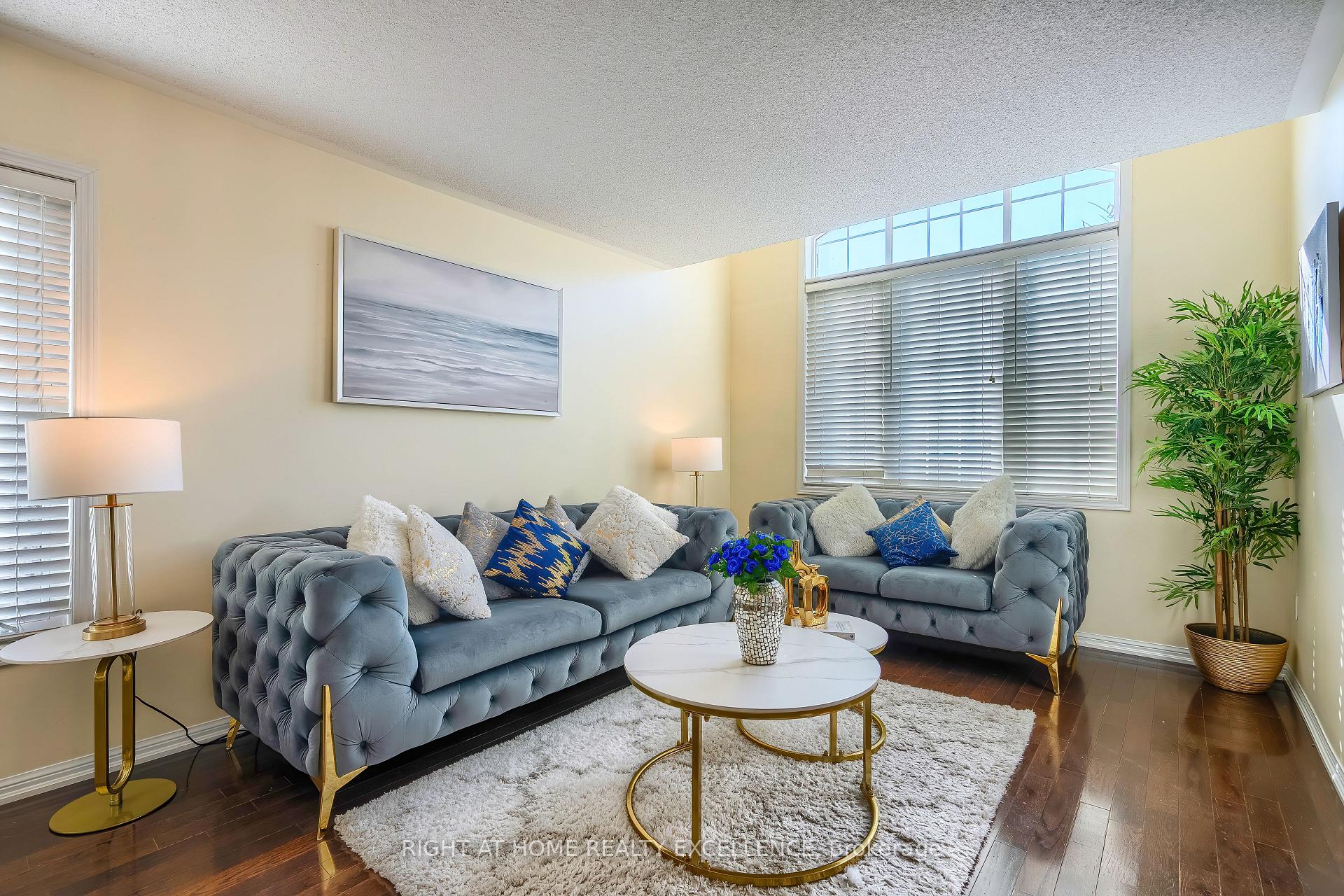 Photo 7 of 656 Brothers Crescent, Milton, Coates — HOMEH