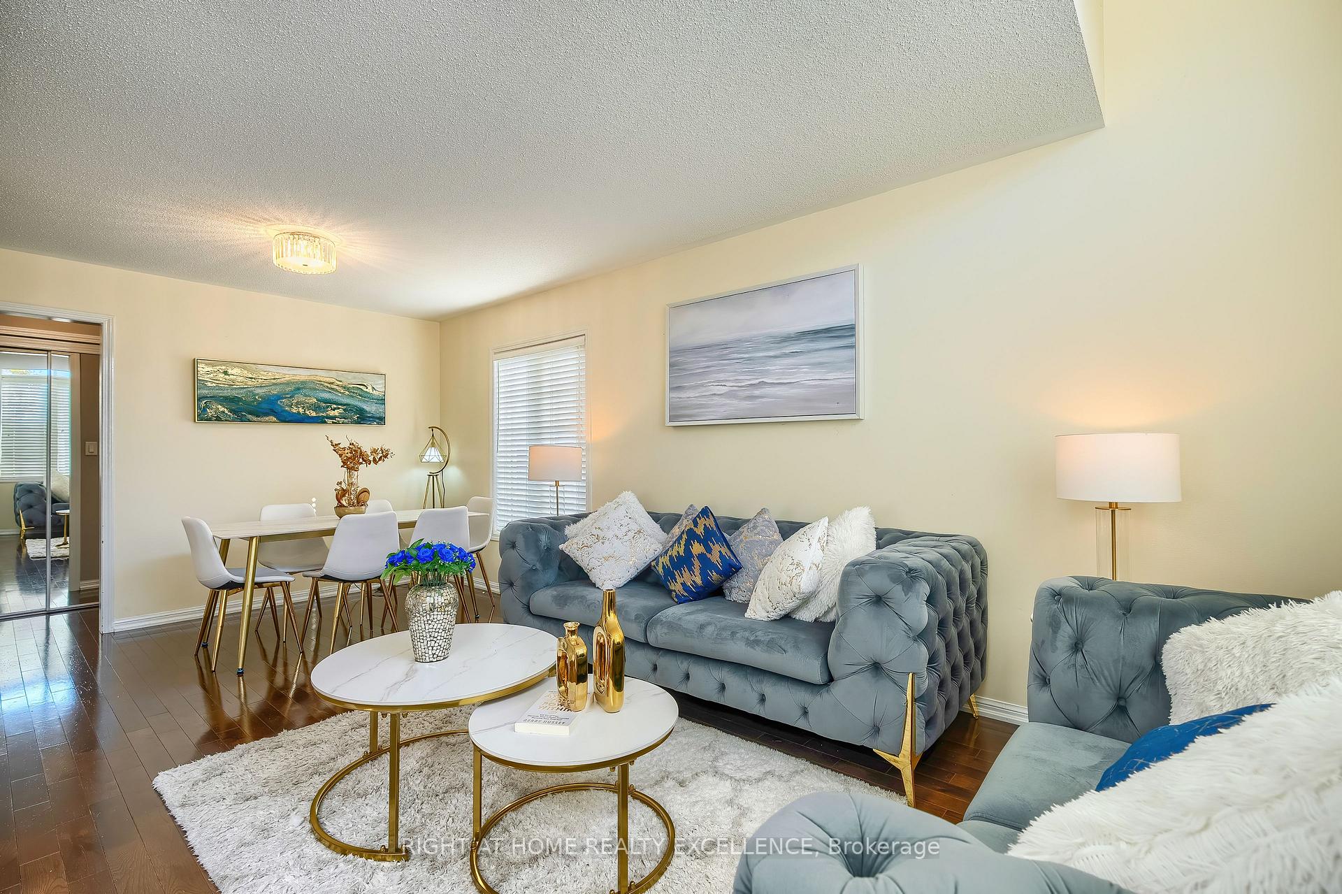 Photo 9 of 656 Brothers Crescent, Milton, Coates — HOMEH