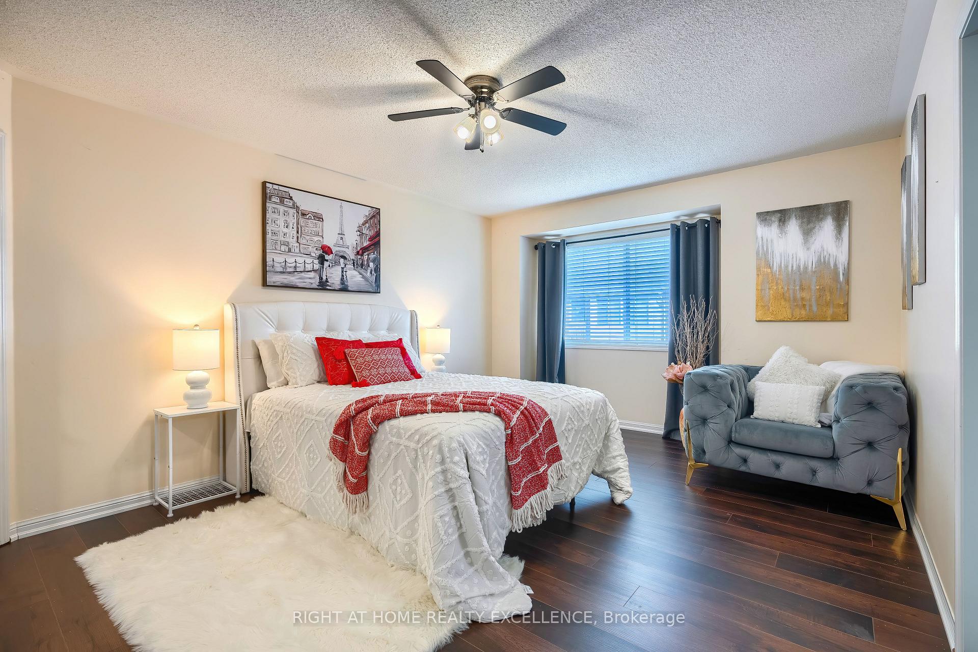 Photo 32 of 656 Brothers Crescent, Milton, Coates — HOMEH