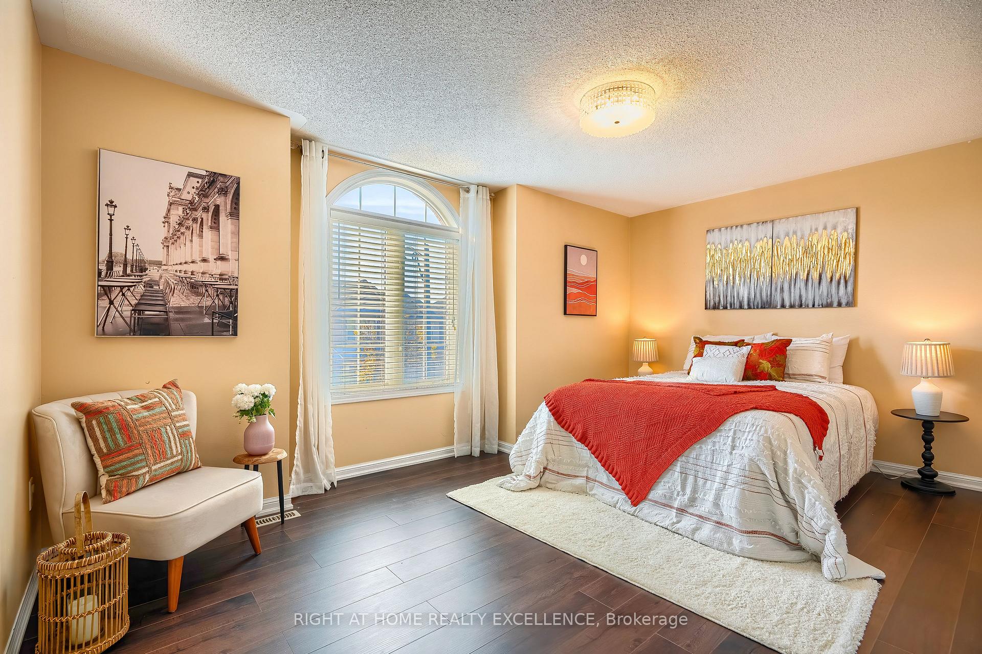 Photo 33 of 656 Brothers Crescent, Milton, Coates — HOMEH