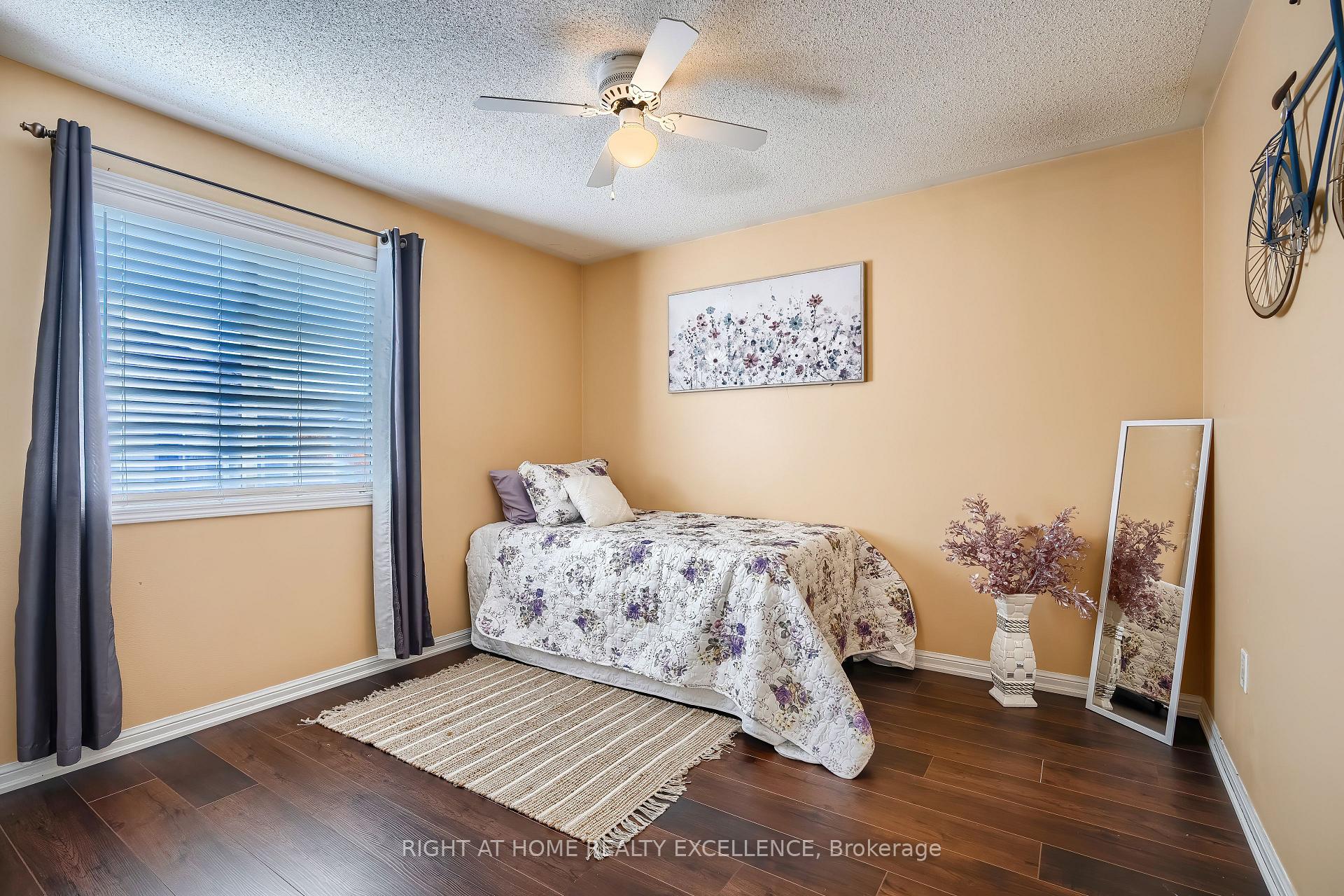Photo 42 of 656 Brothers Crescent, Milton, Coates — HOMEH