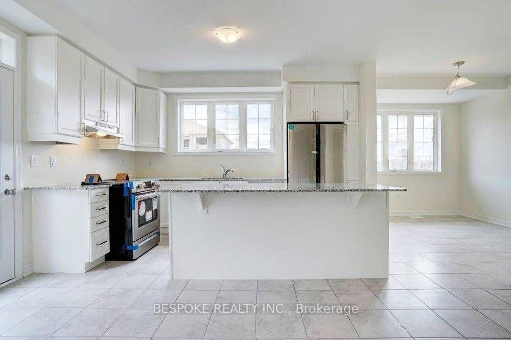 Photo 4 of 3351 Swordbill Street, Pickering, Rural Pickering — HOMEH
