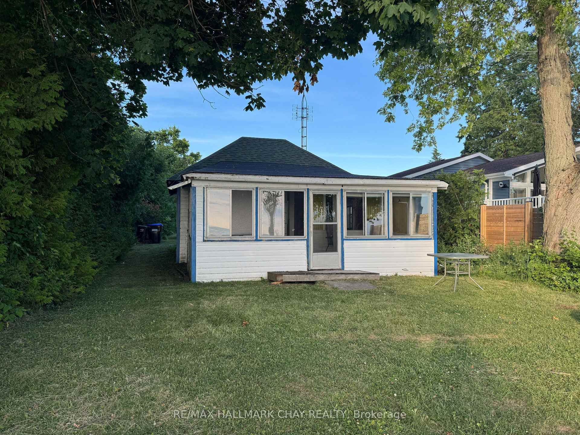Photo 6 of 2196 Lakeshore Drive, Ramara, Rural Ramara — HOMEH