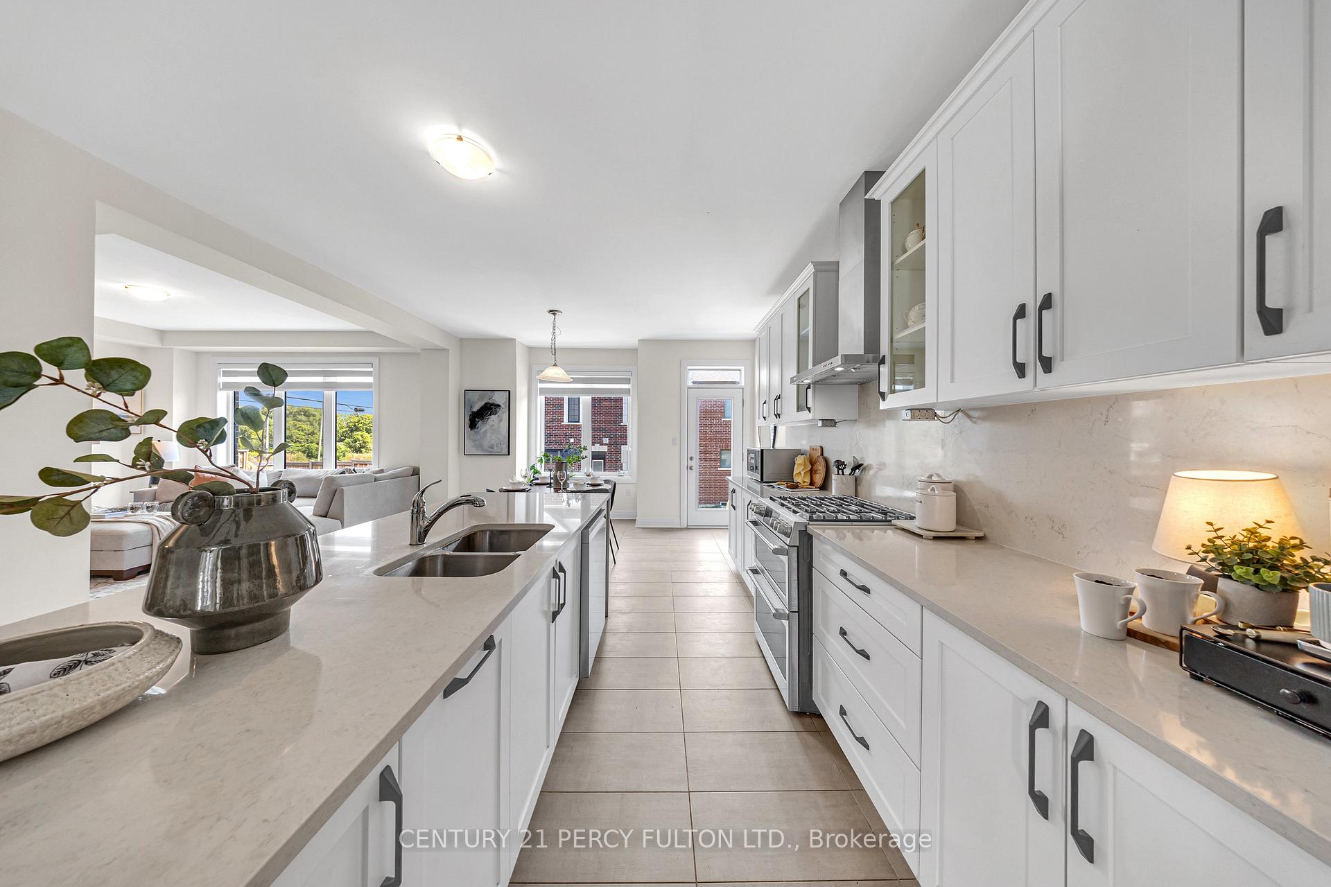Photo 8 of 3136 Willowridge Path, Pickering, Rural Pickering — HOMEH