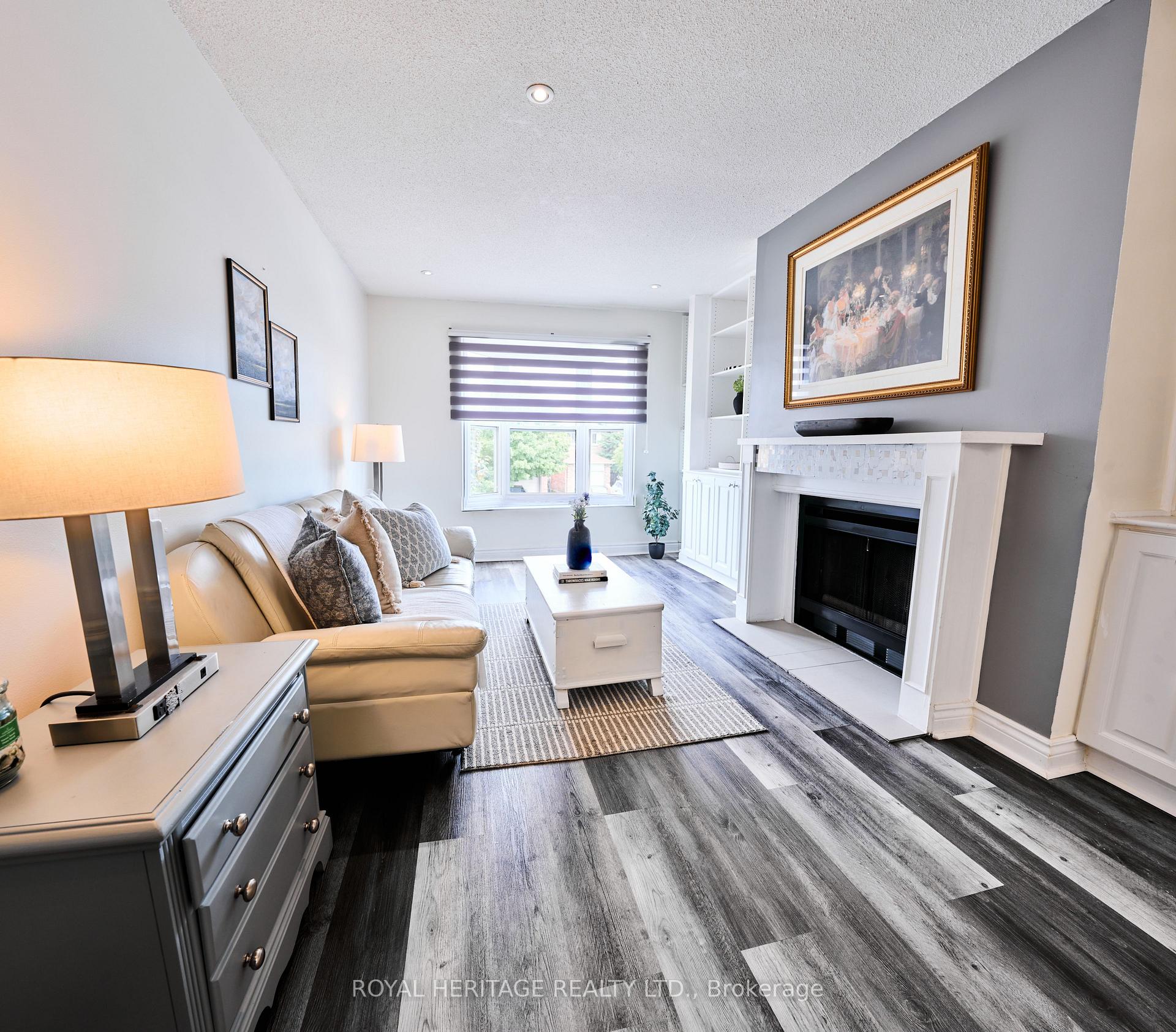 Photo 12 of 2136 Duberry Drive, Pickering, Brock Ridge — HOMEH