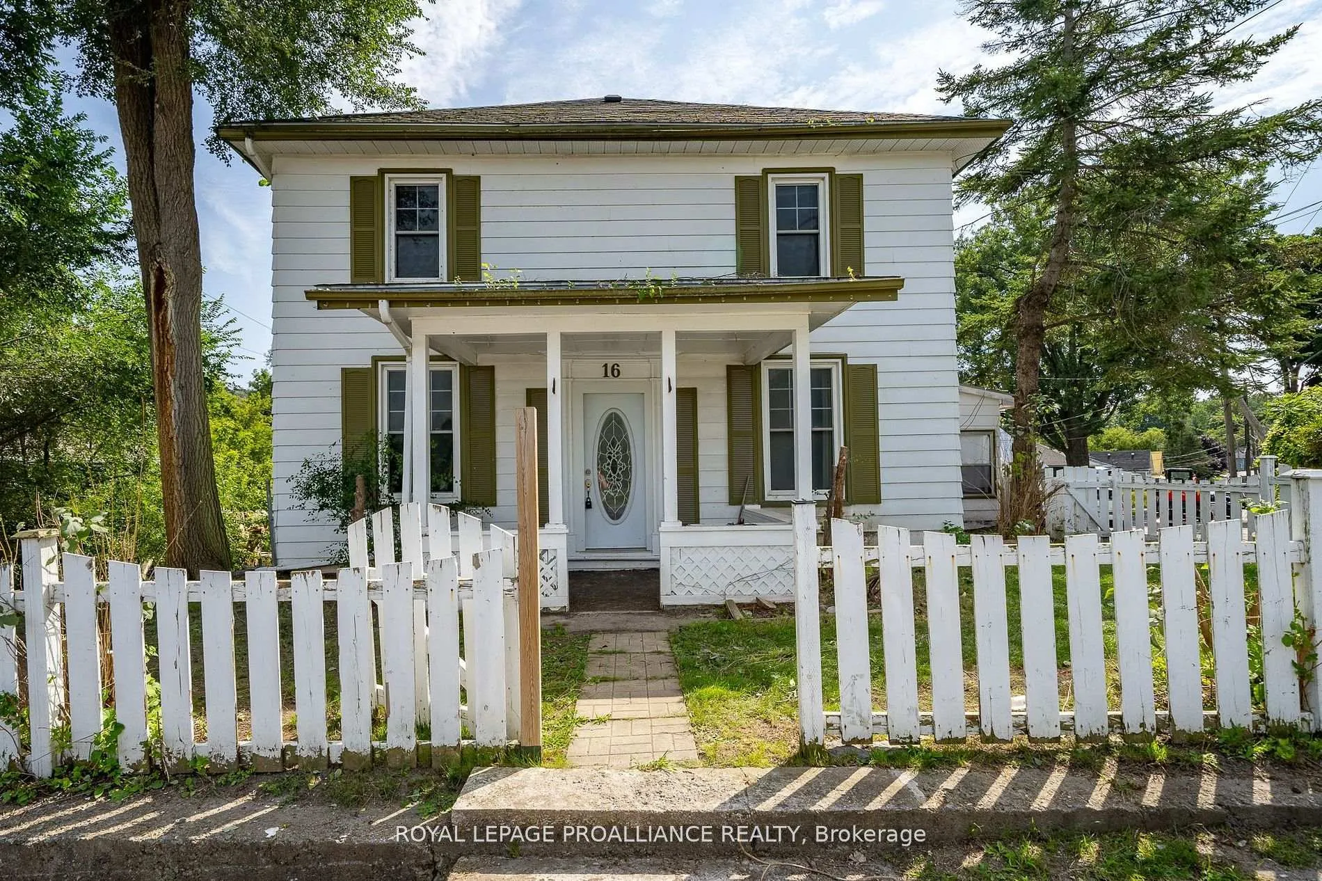 Photo 1 of 16 Bridge Street, Prince Edward County, Picton Ward — HOMEH