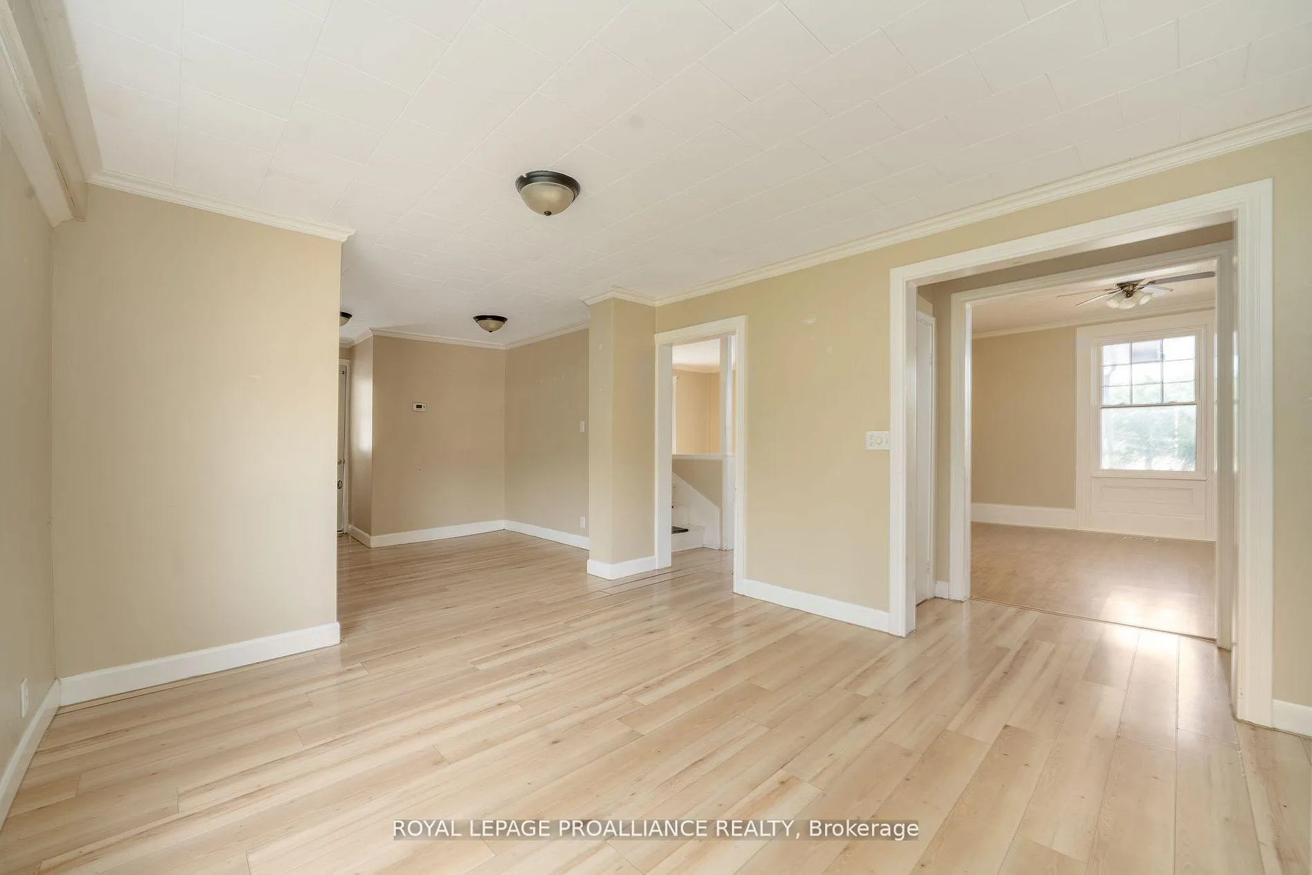 Photo 6 of 16 Bridge Street, Prince Edward County, Picton Ward — HOMEH